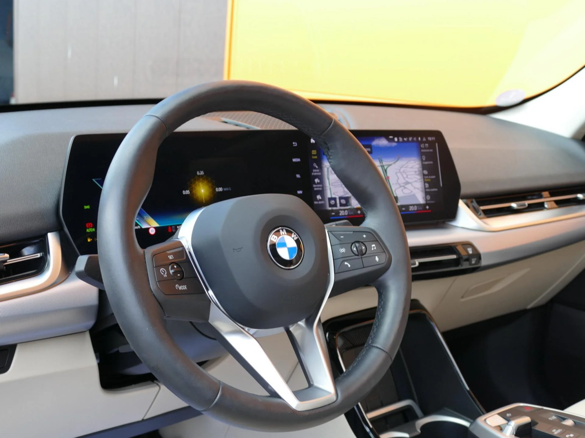 BMW X1 - Miniature 16 sur 32 - Cliquer pour voir cette photo