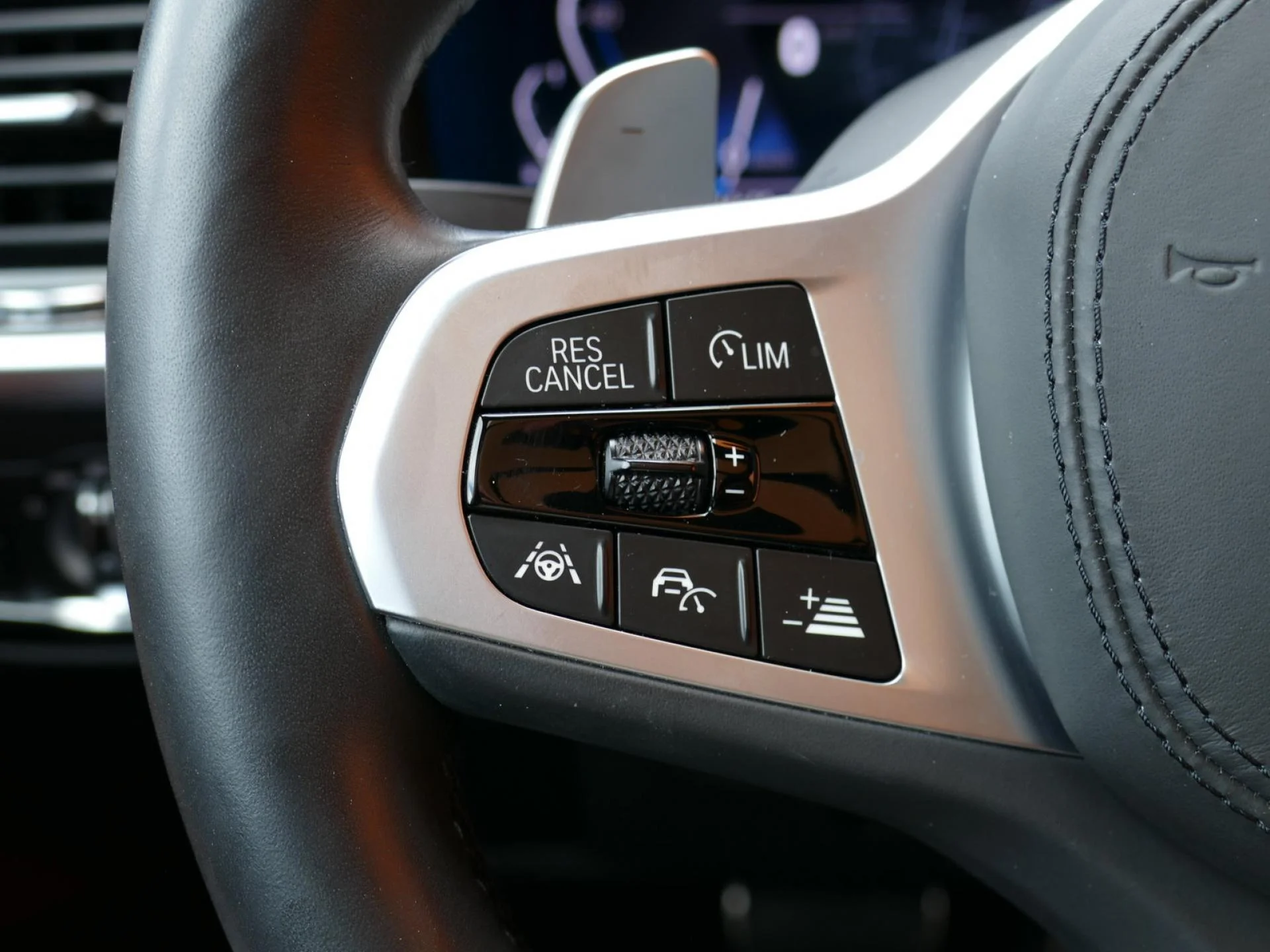 BMW X3 - Miniature 19 sur 40 - Cliquer pour voir cette photo