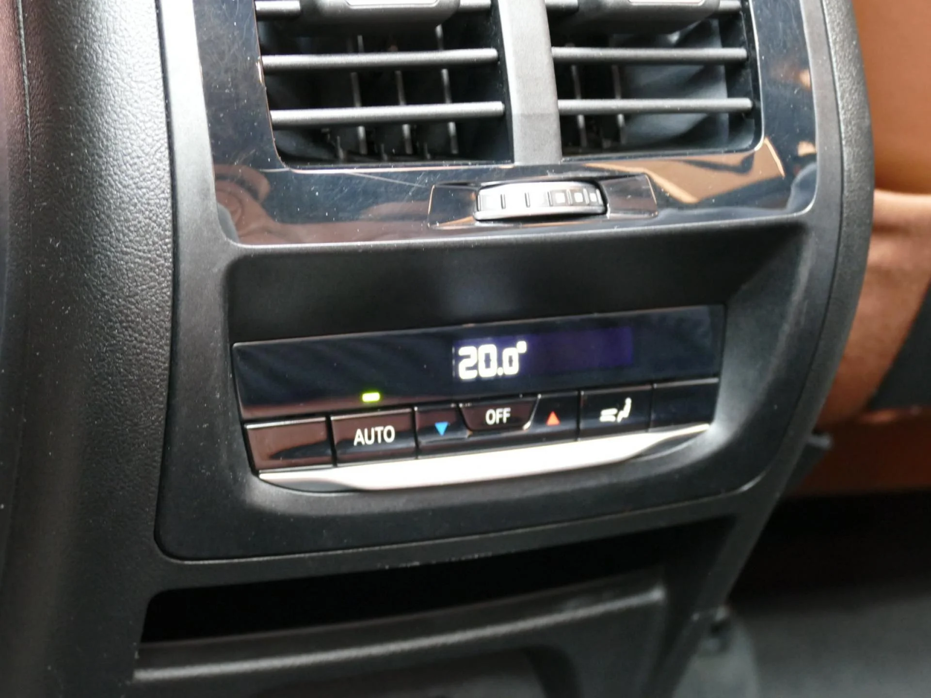 BMW X3 - Miniature 26 sur 40 - Cliquer pour voir cette photo