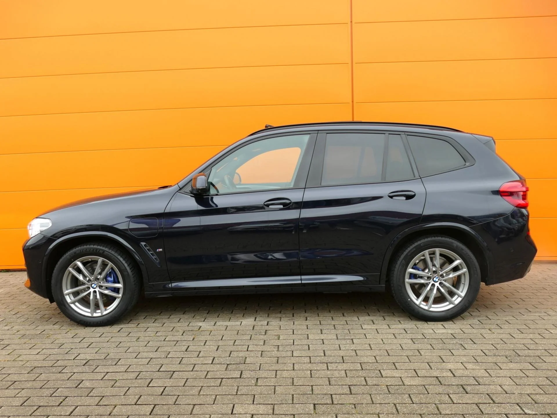 BMW X3 - Miniature 3 sur 36 - Cliquer pour voir cette photo