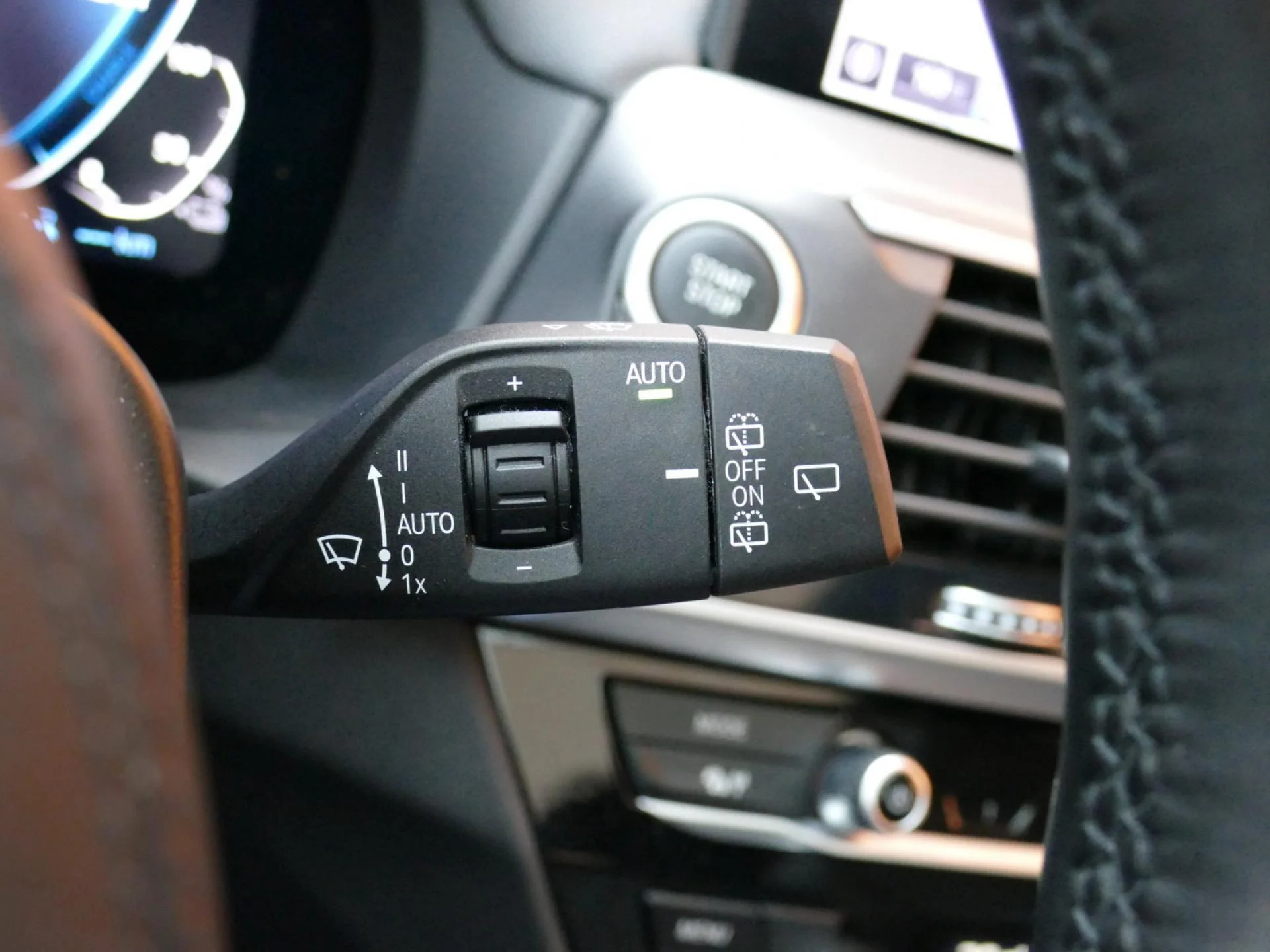 BMW X3 - Miniature 27 sur 35 - Cliquer pour voir cette photo