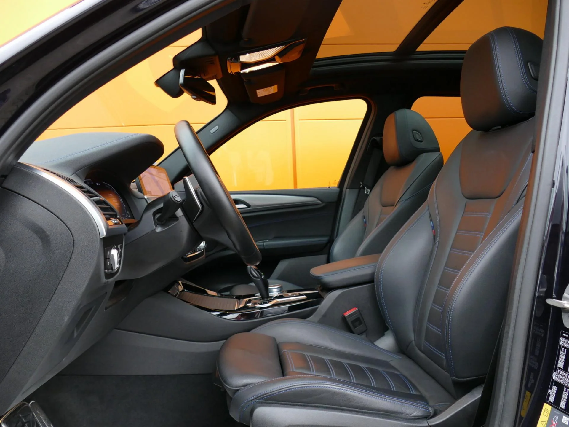 BMW X3 - Miniature 6 sur 35 - Cliquer pour voir cette photo