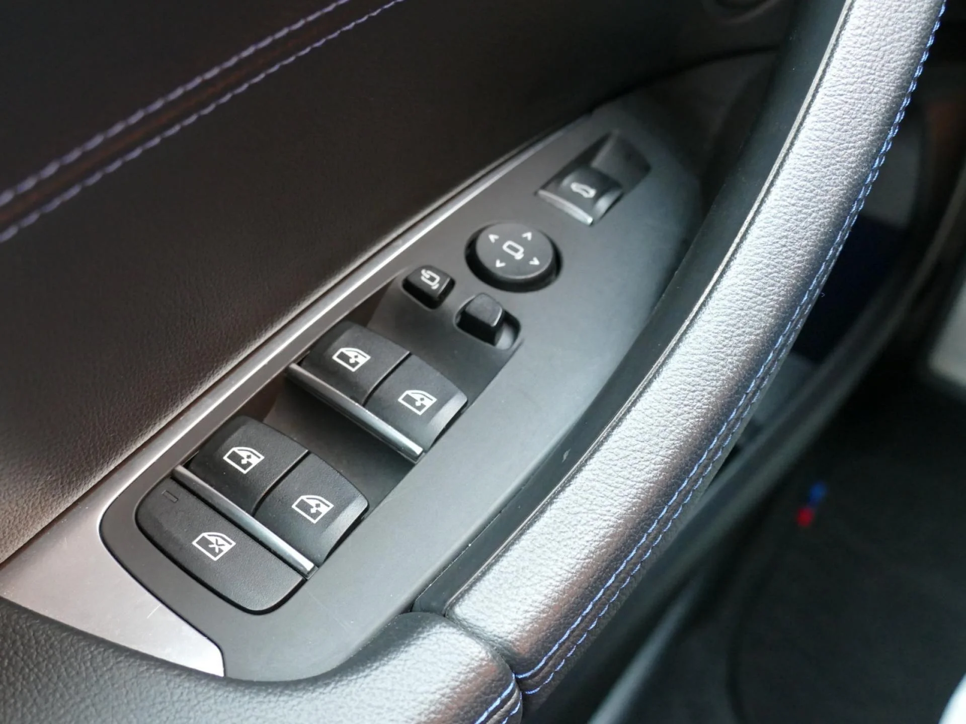 BMW X3 - Miniature 25 sur 35 - Cliquer pour voir cette photo
