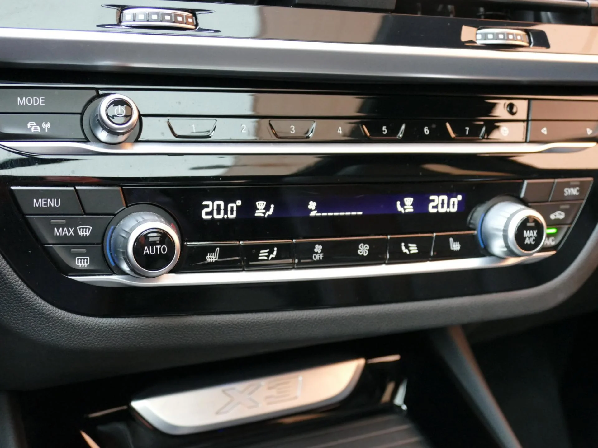 BMW X3 - Miniature 14 sur 35 - Cliquer pour voir cette photo