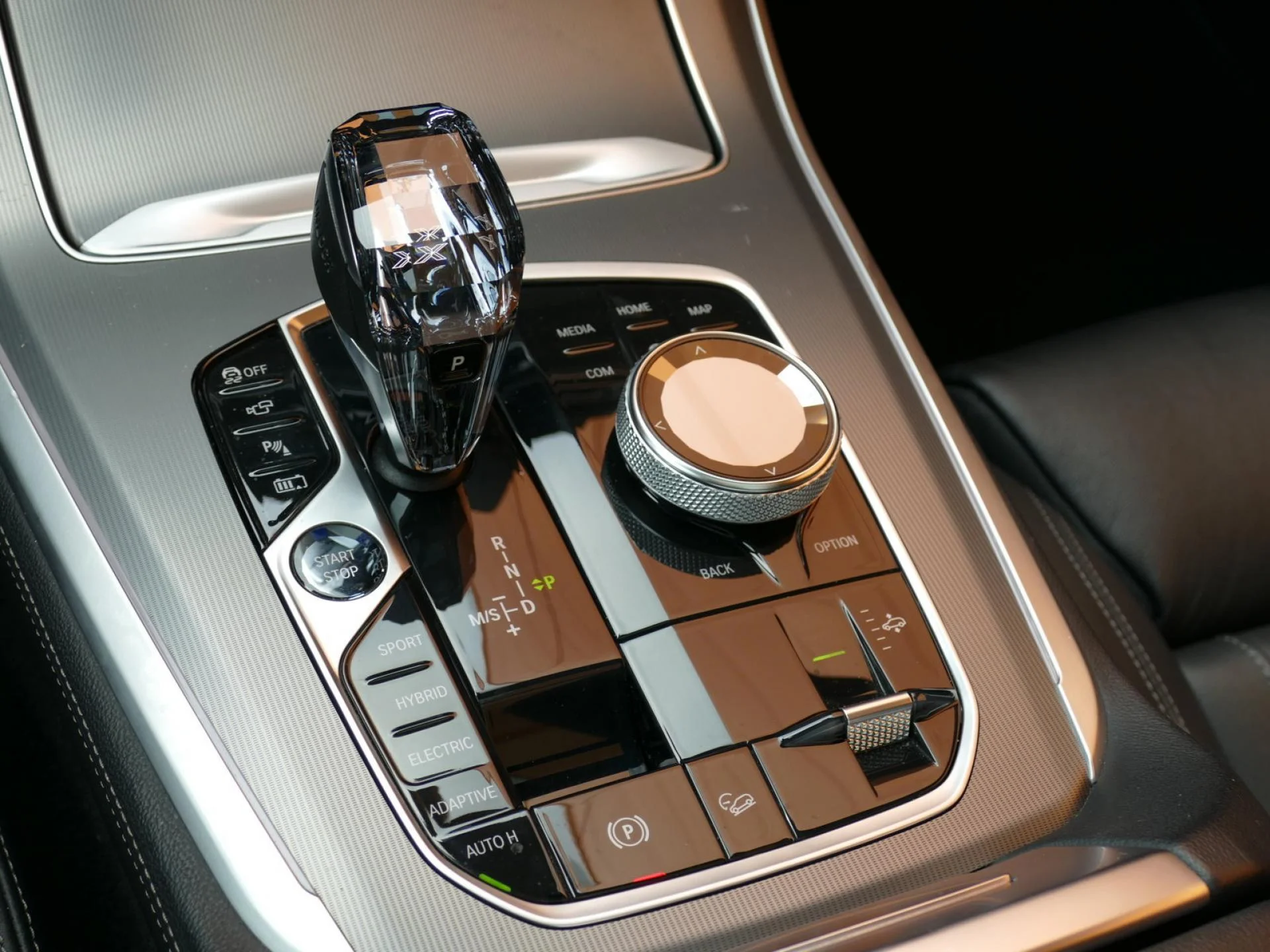 BMW X5 - Miniature 21 sur 42 - Cliquer pour voir cette photo