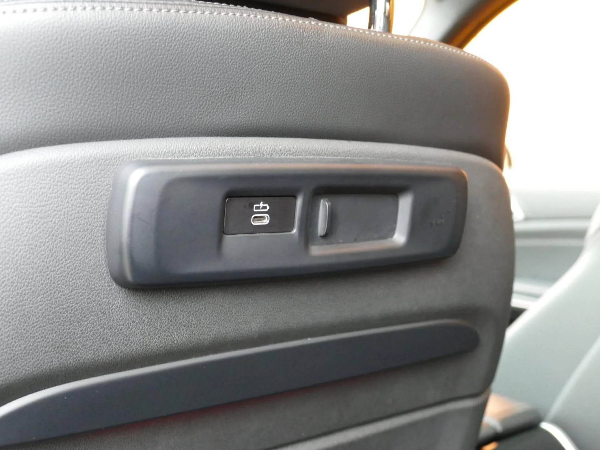 BMW X5 - Miniature 29 sur 42 - Cliquer pour voir cette photo