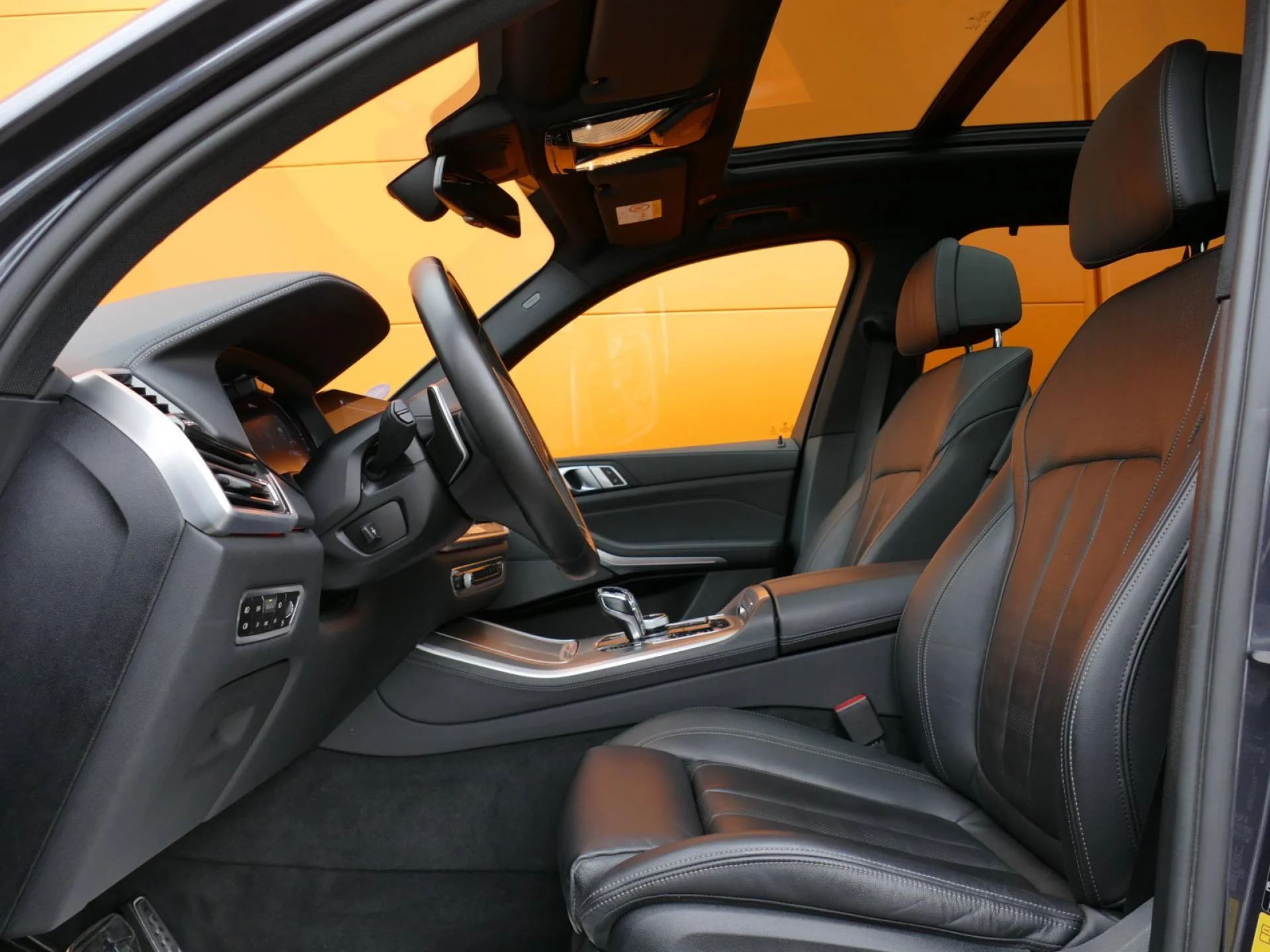 BMW X5 - Miniature 6 sur 42 - Cliquer pour voir cette photo