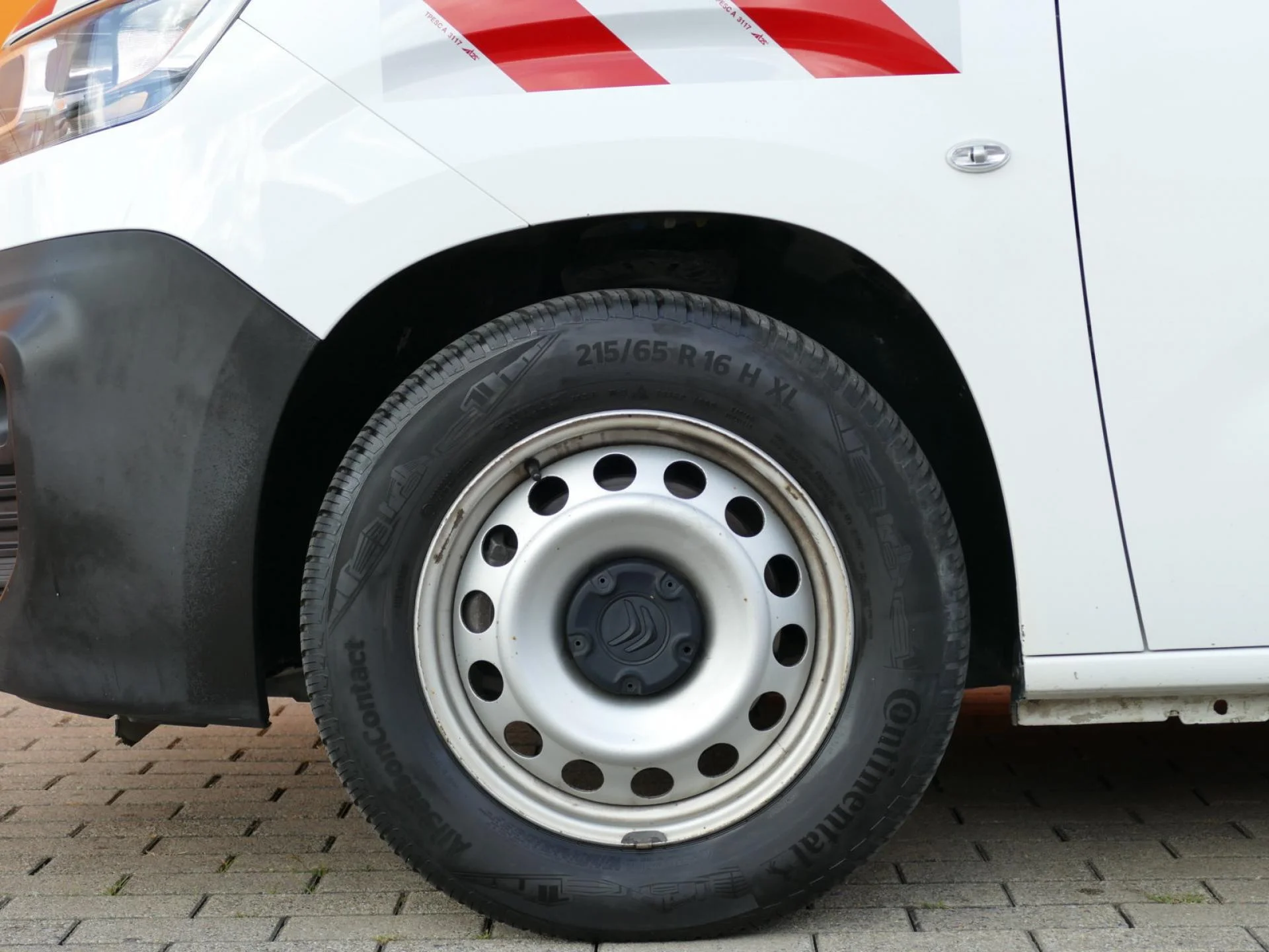 CITROEN BERLINGO - Miniature 29 sur 32 - Cliquer pour voir cette photo