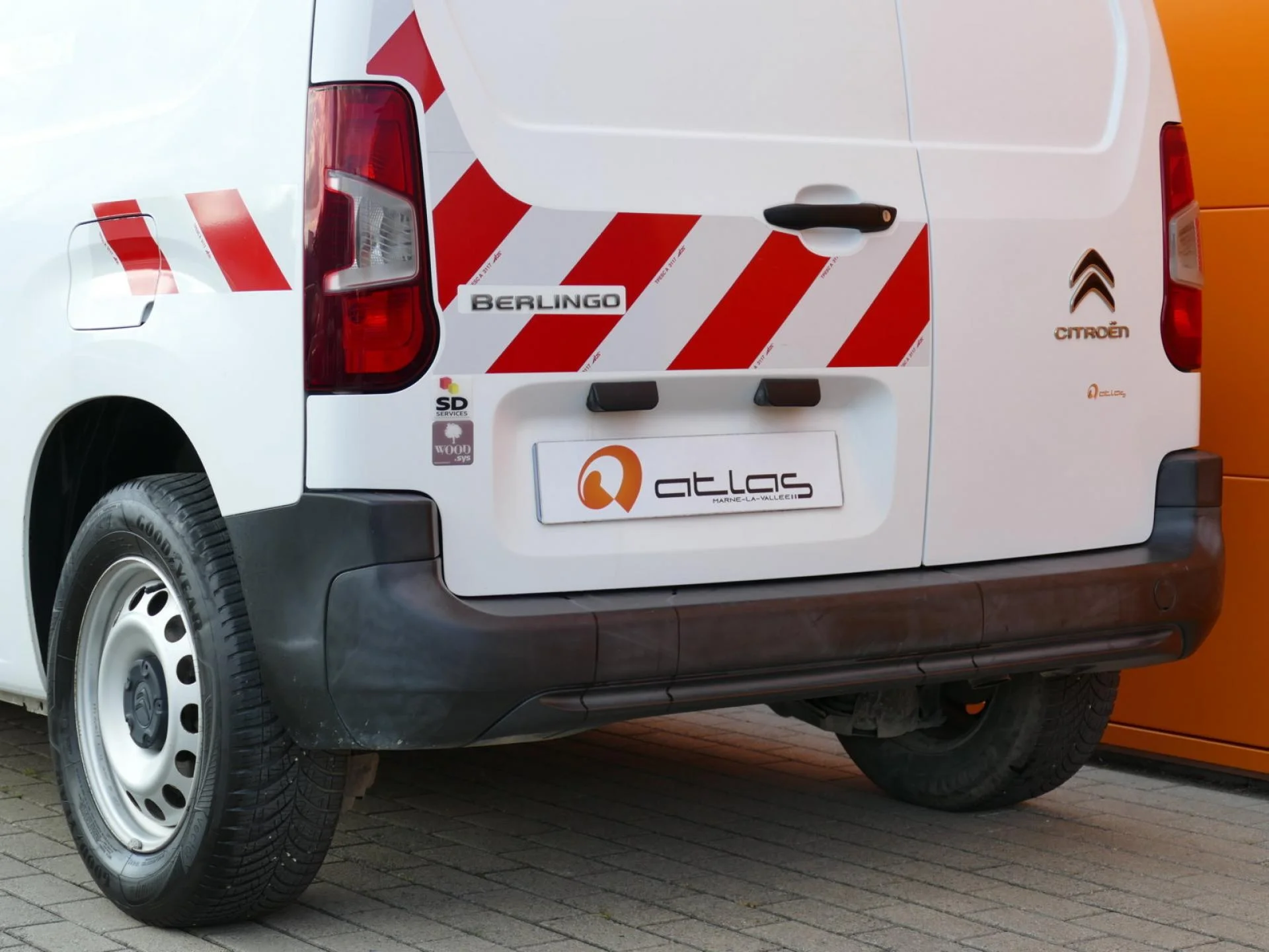 CITROEN BERLINGO - Miniature 28 sur 32 - Cliquer pour voir cette photo