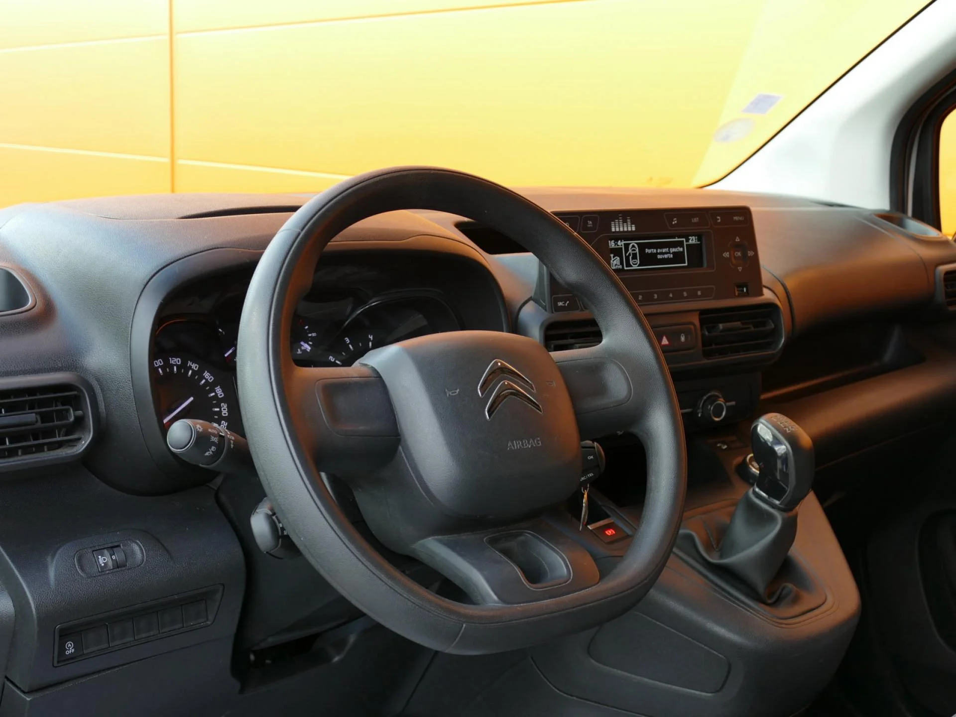 CITROEN BERLINGO - Miniature 11 sur 32 - Cliquer pour voir cette photo