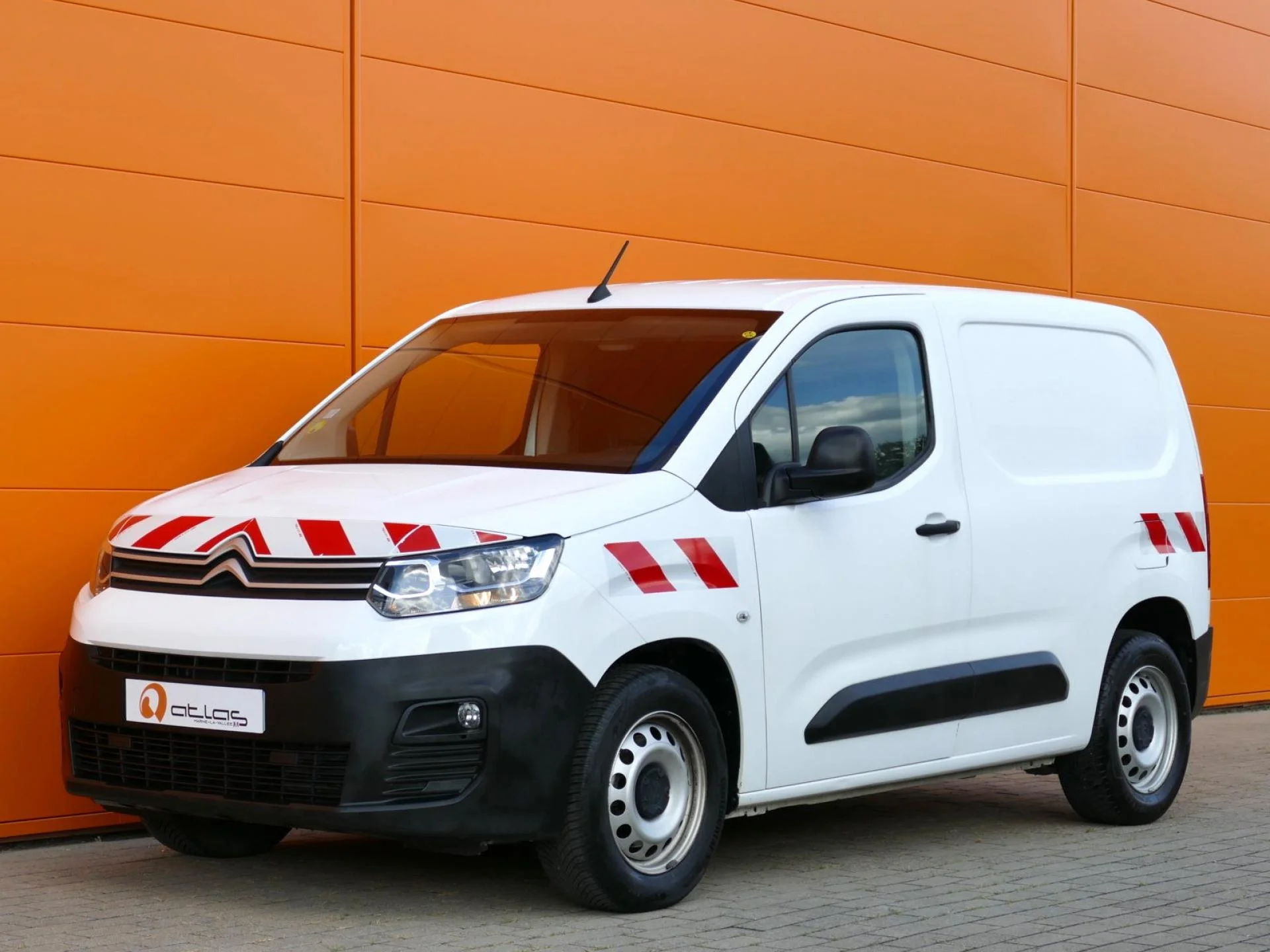 CITROEN BERLINGO - Miniature 24 sur 32 - Cliquer pour voir cette photo