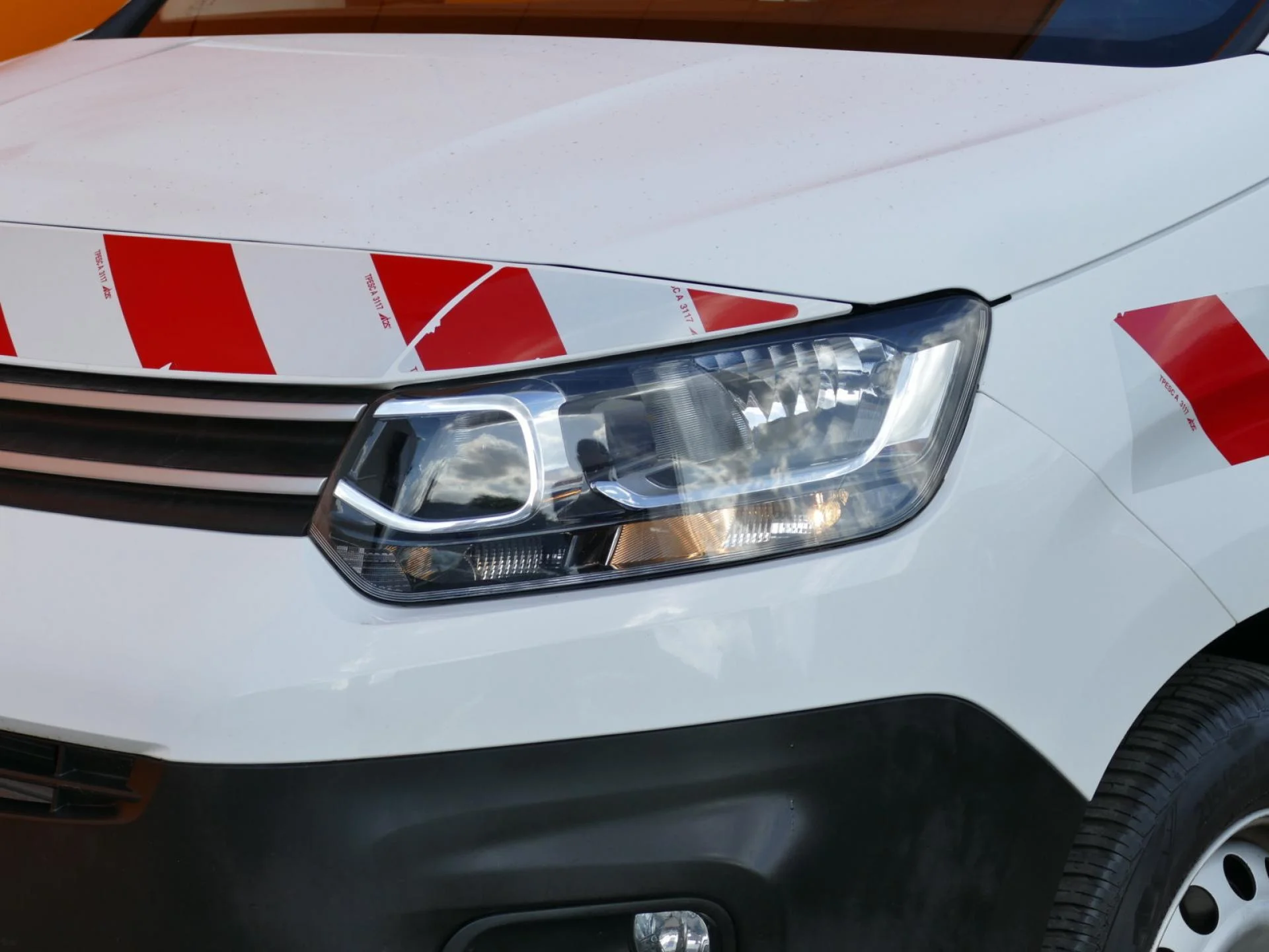 CITROEN BERLINGO - Miniature 27 sur 32 - Cliquer pour voir cette photo