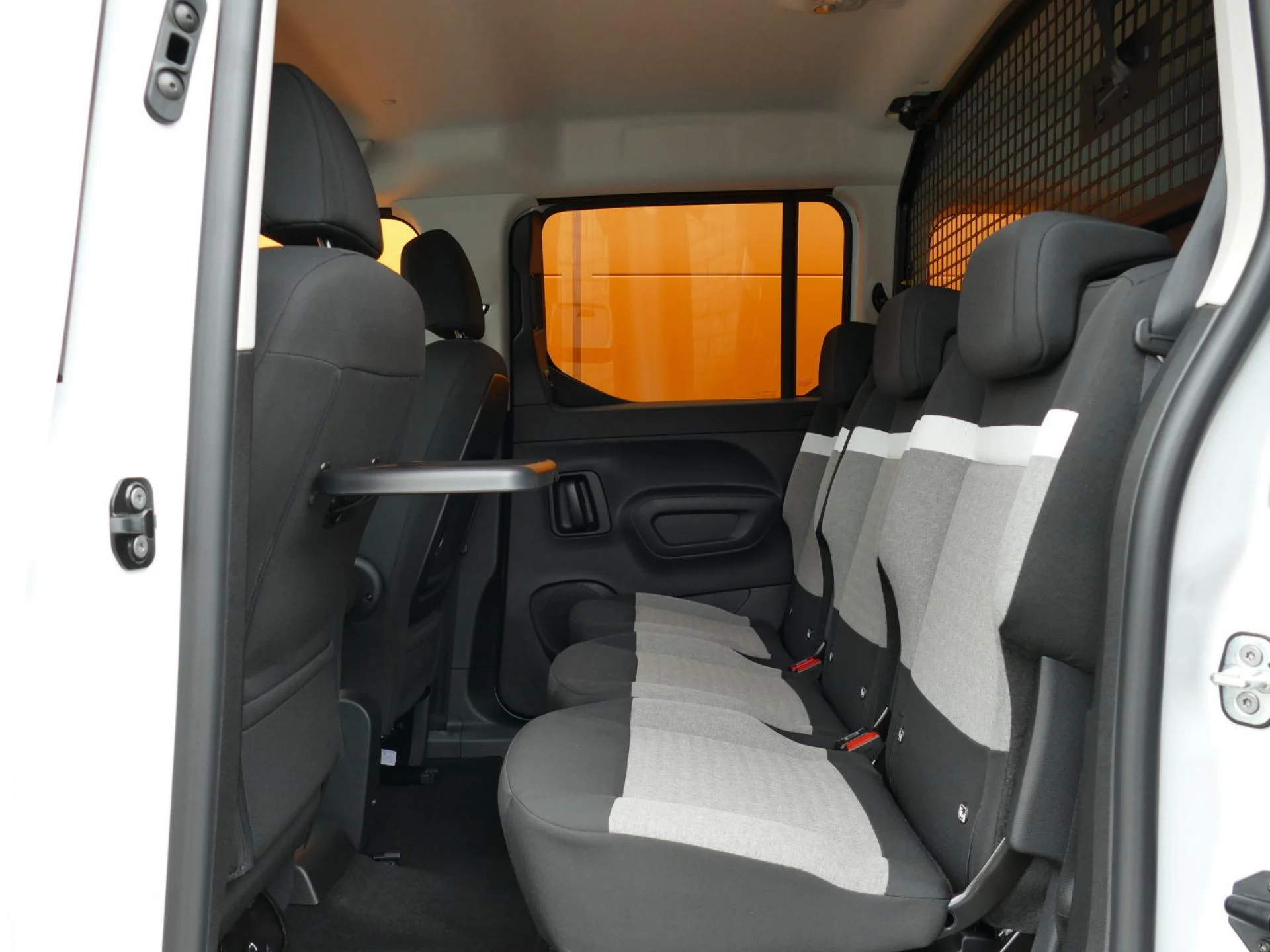 CITROEN BERLINGO - Miniature 8 sur 33 - Cliquer pour voir cette photo