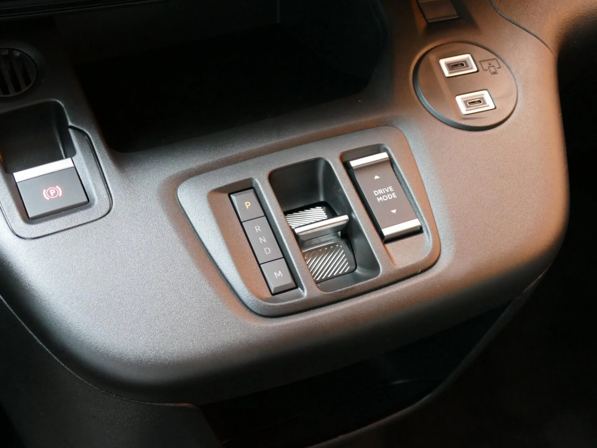 CITROEN BERLINGO - Miniature 19 sur 33 - Cliquer pour voir cette photo