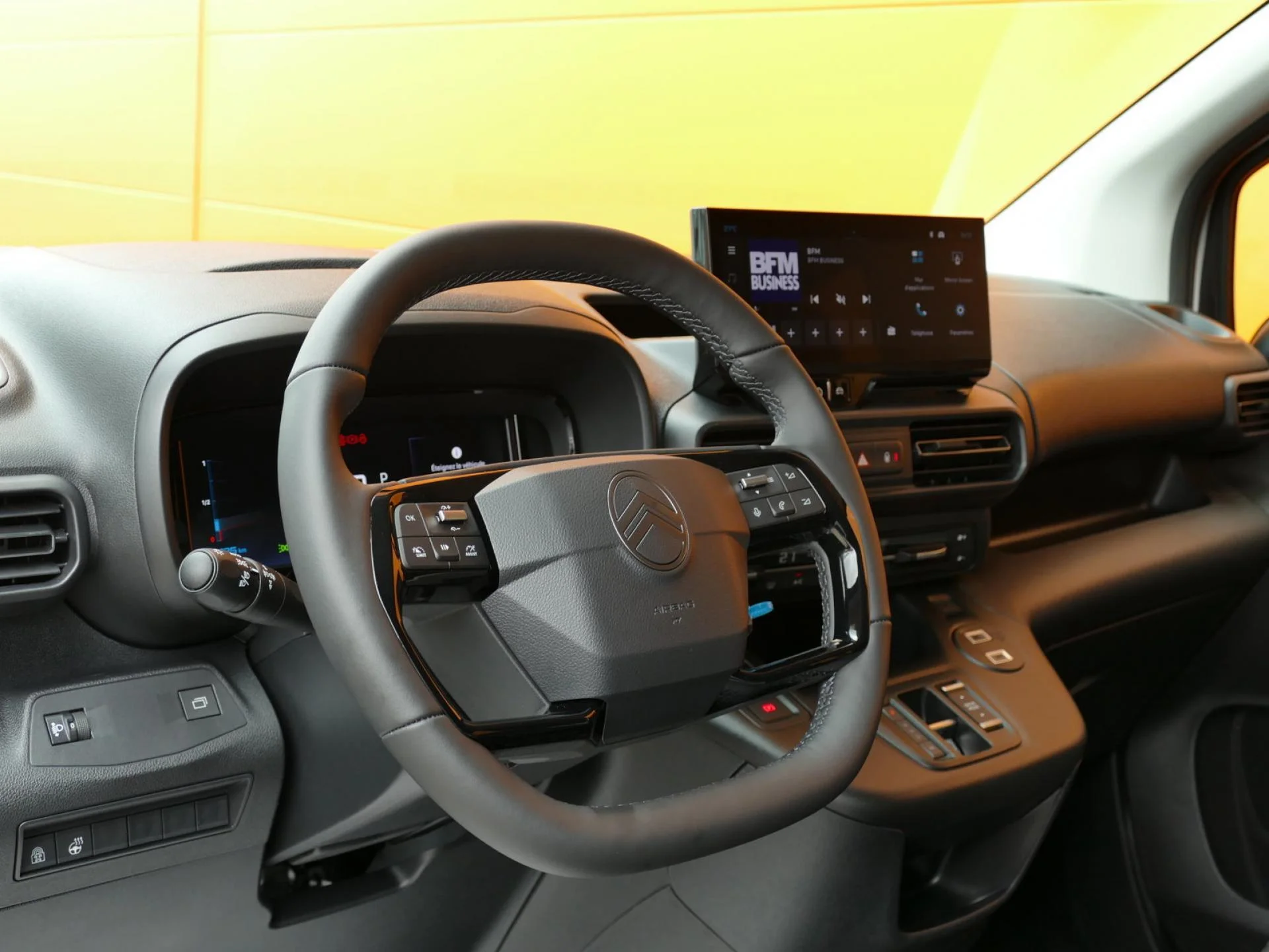 CITROEN BERLINGO - Miniature 16 sur 33 - Cliquer pour voir cette photo