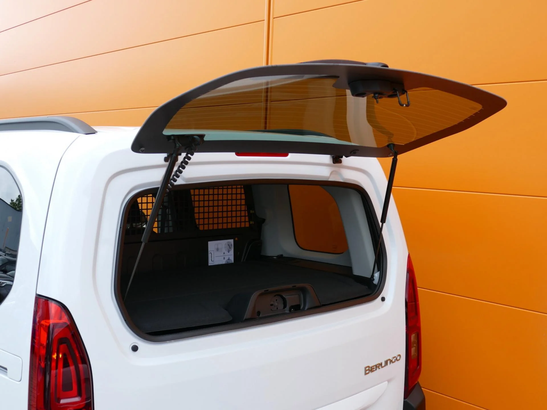 CITROEN BERLINGO - Miniature 26 sur 33 - Cliquer pour voir cette photo