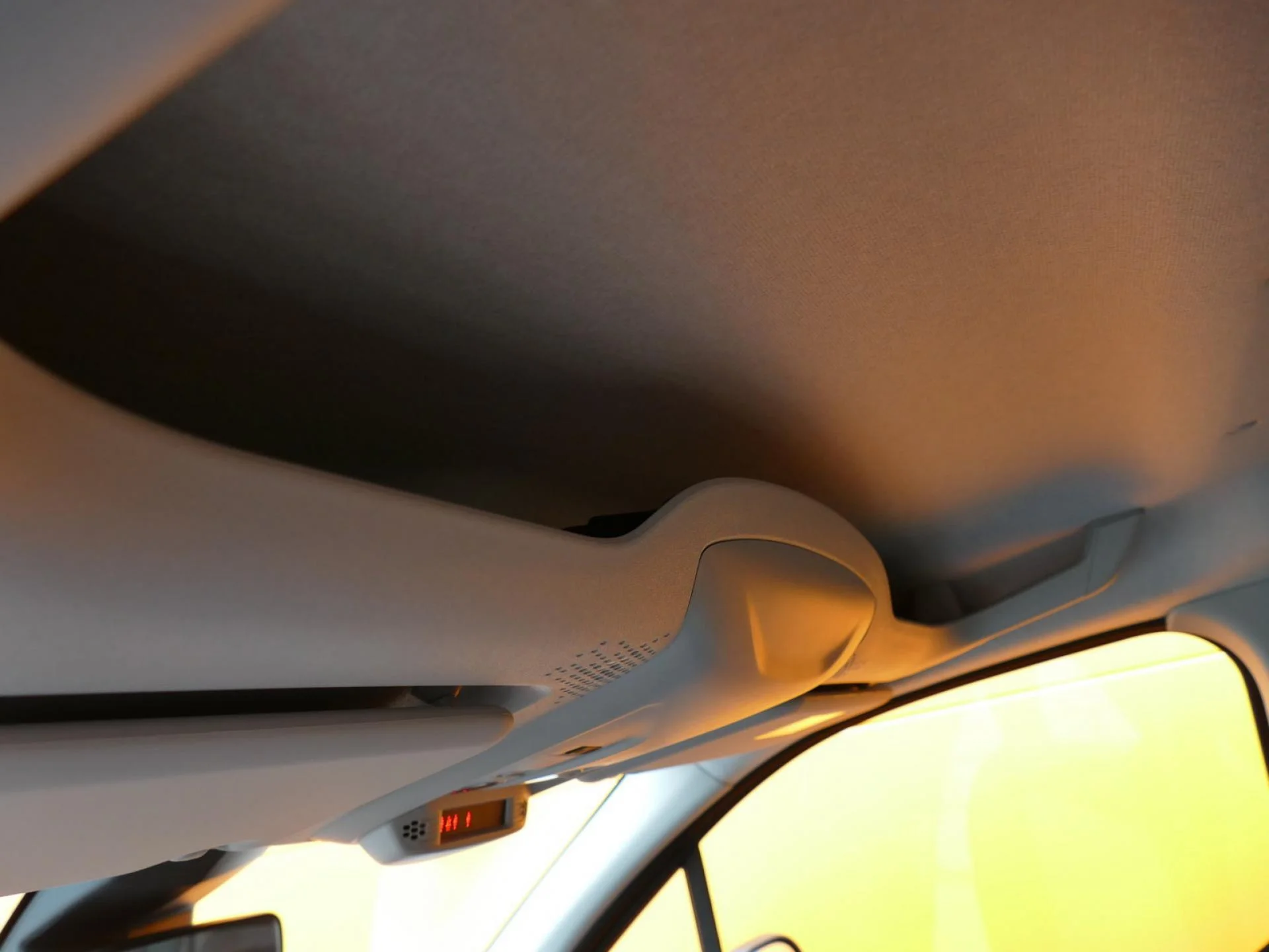 CITROEN BERLINGO - Miniature 21 sur 31 - Cliquer pour voir cette photo