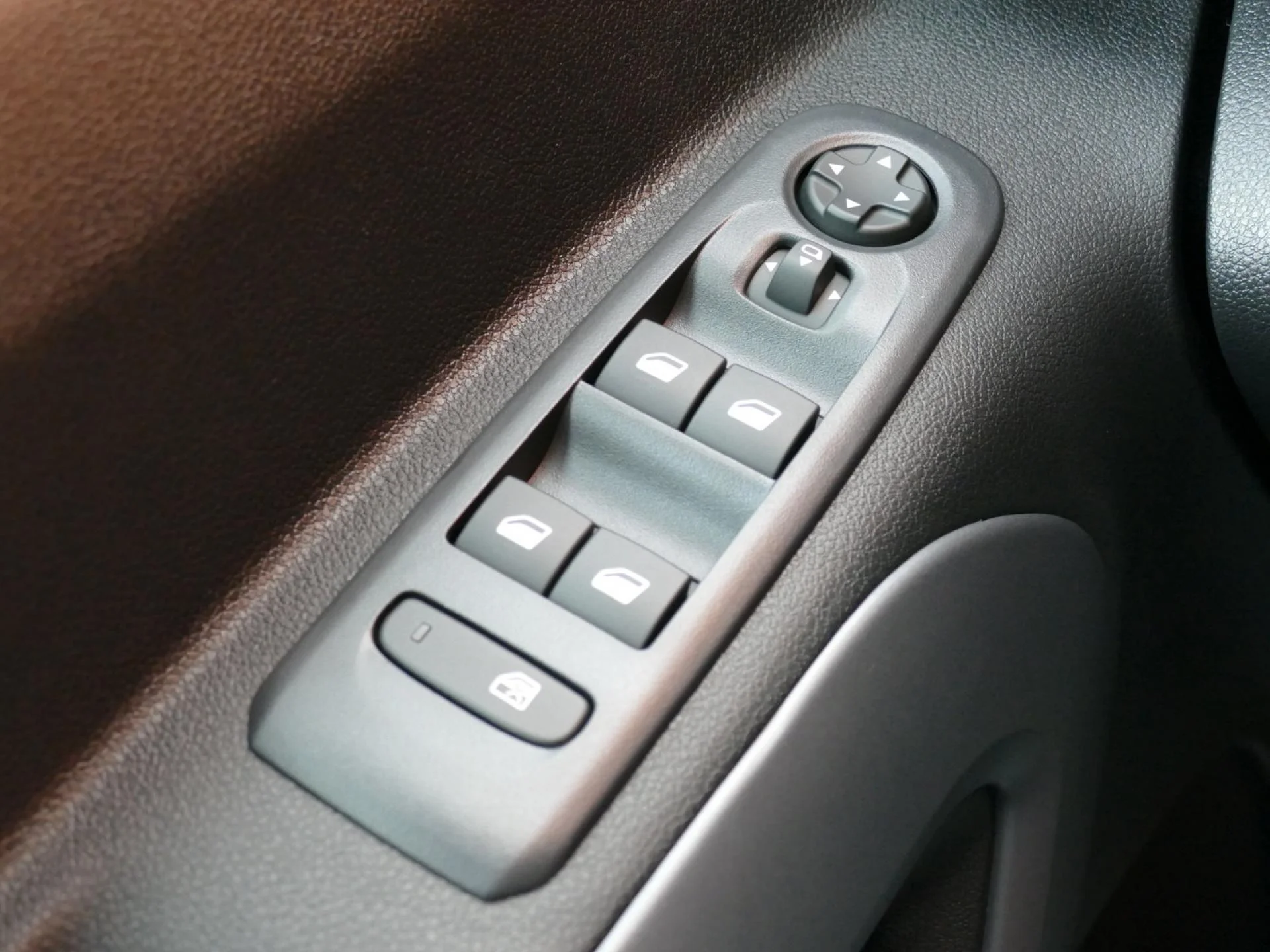 CITROEN BERLINGO - Miniature 22 sur 31 - Cliquer pour voir cette photo