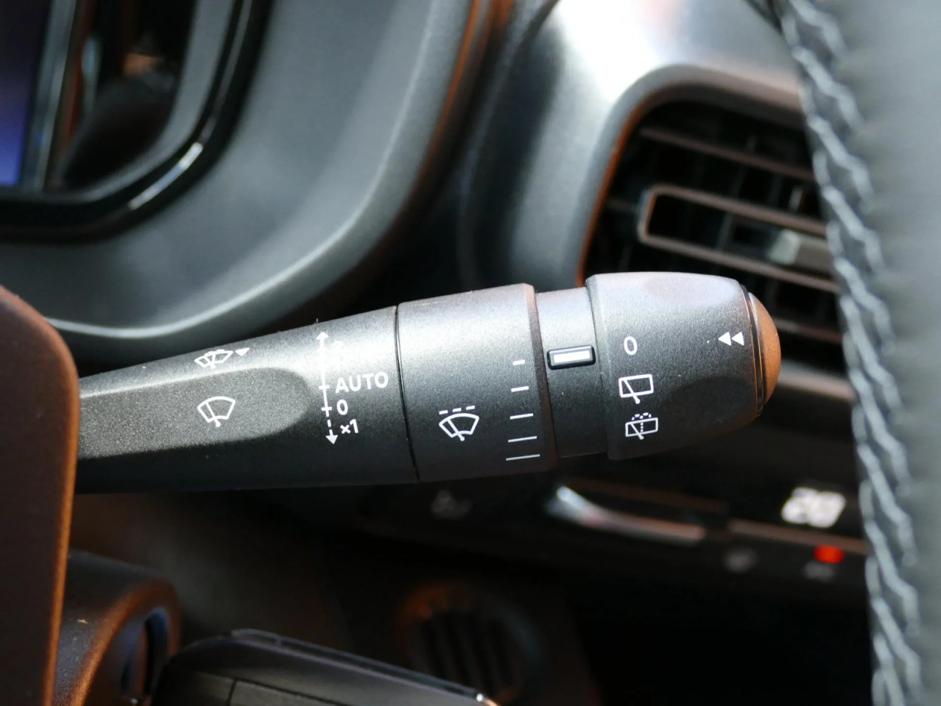 CITROEN BERLINGO - Miniature 28 sur 28 - Cliquer pour voir cette photo