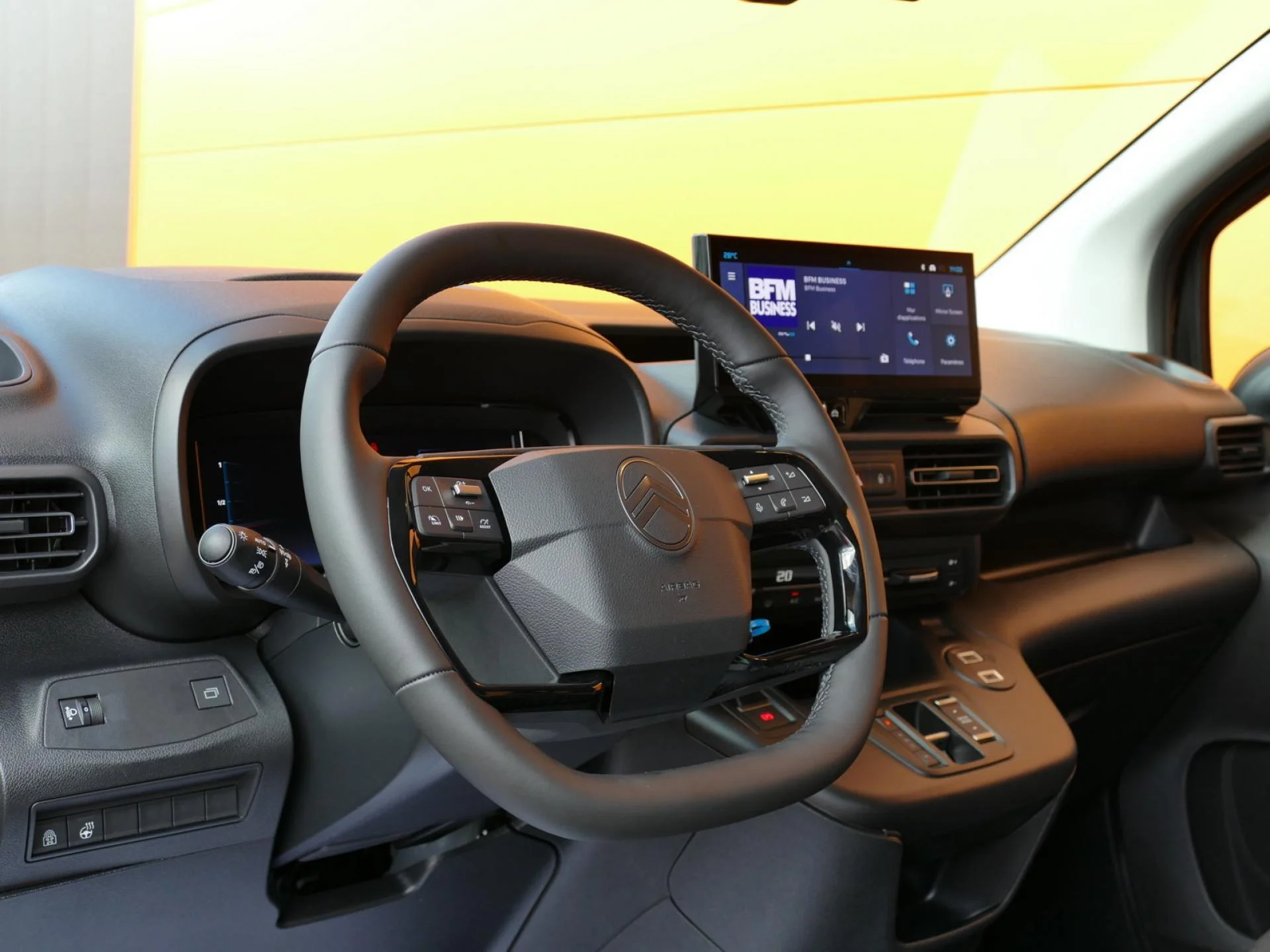 CITROEN BERLINGO - Miniature 17 sur 28 - Cliquer pour voir cette photo