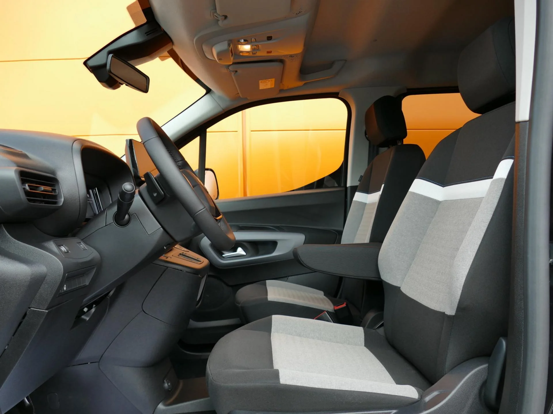 CITROEN BERLINGO - Miniature 8 sur 28 - Cliquer pour voir cette photo