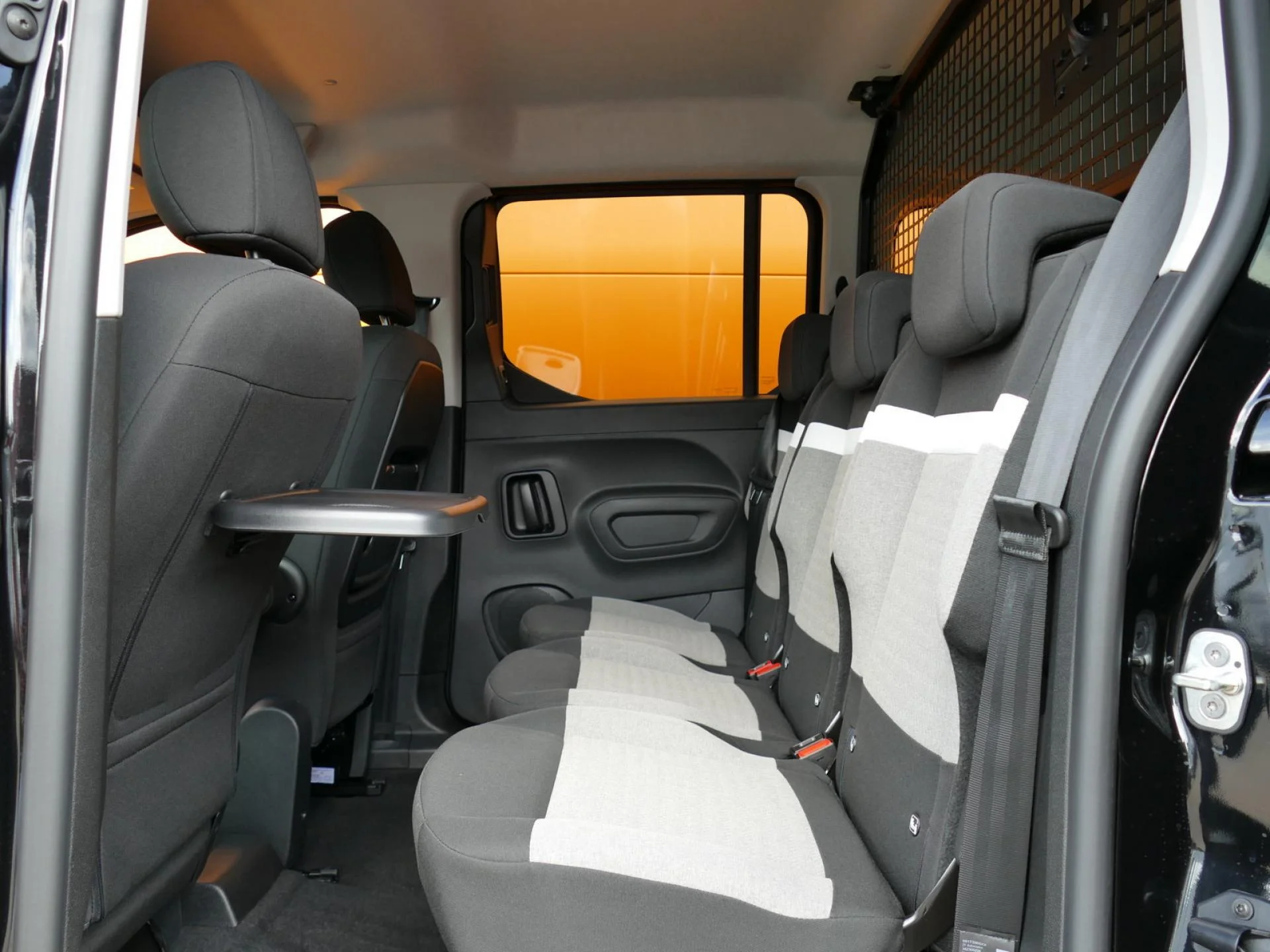 CITROEN BERLINGO - Miniature 9 sur 28 - Cliquer pour voir cette photo