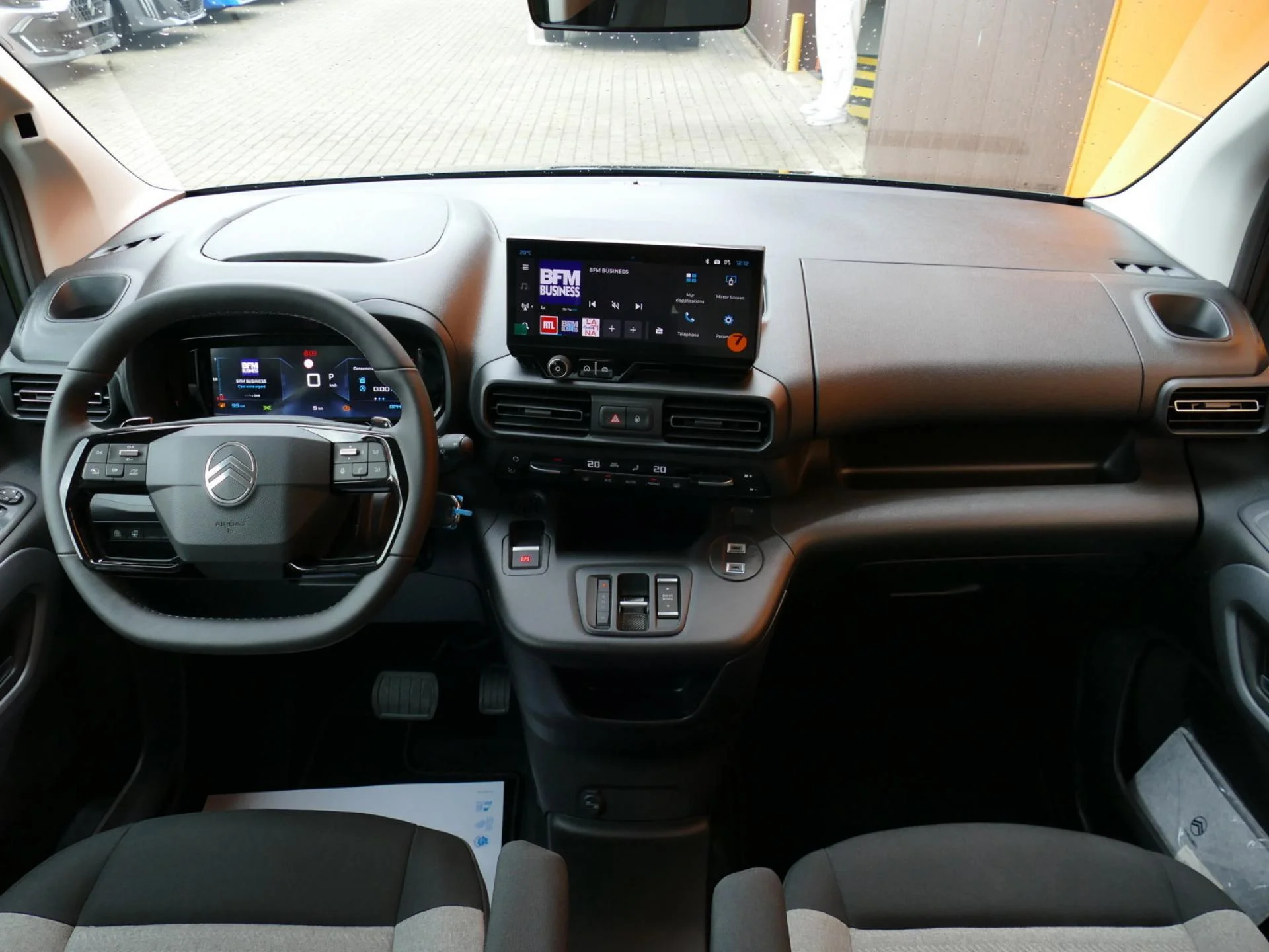 CITROEN BERLINGO - Miniature 5 sur 33 - Cliquer pour voir cette photo