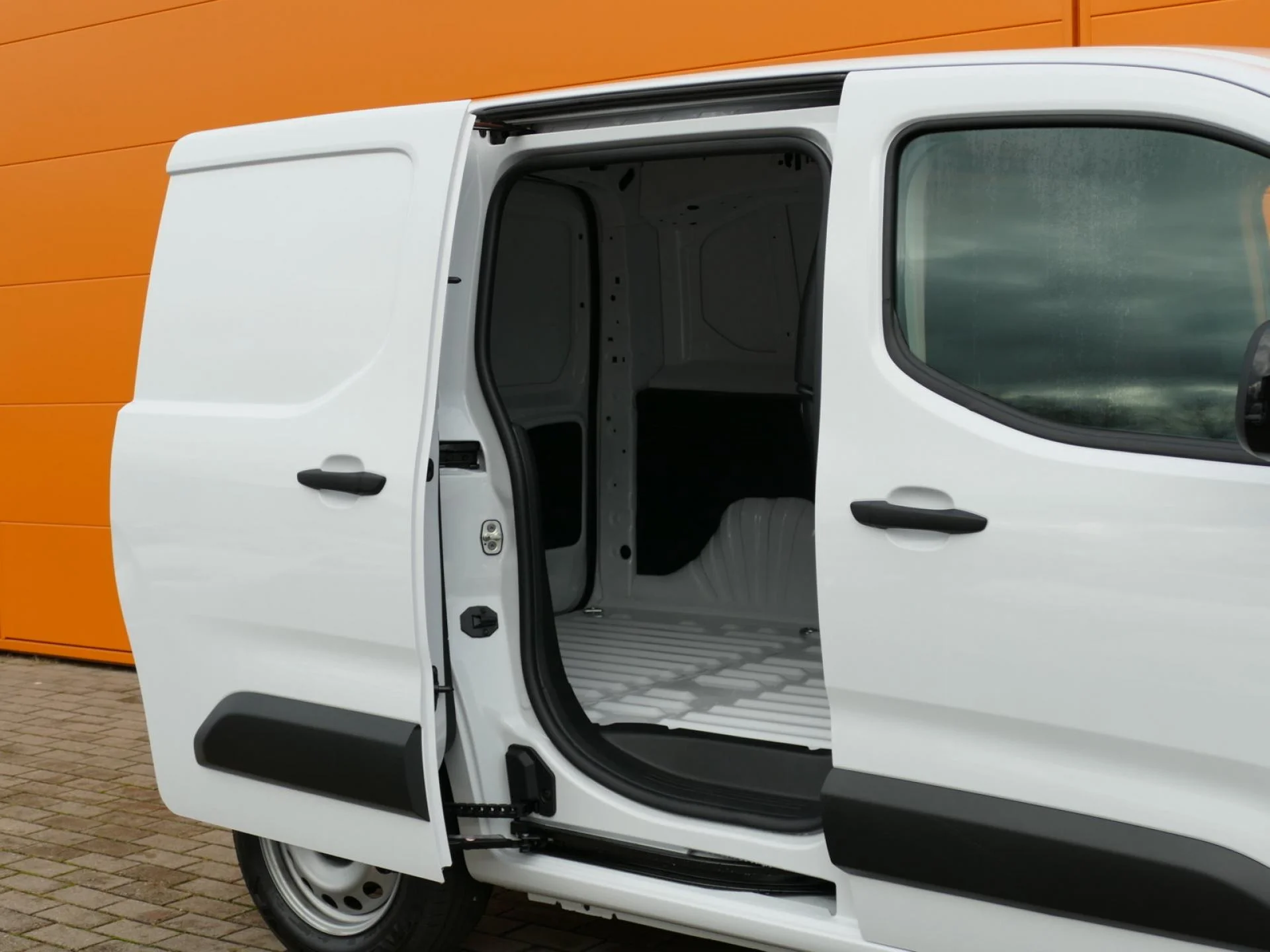 CITROEN BERLINGO - Miniature 5 sur 32 - Cliquer pour voir cette photo