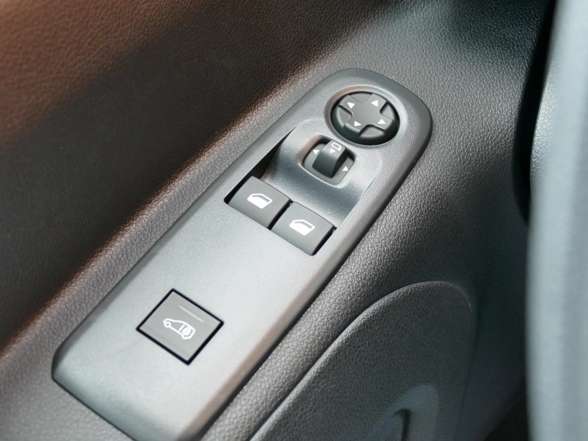 CITROEN BERLINGO - Miniature 24 sur 31 - Cliquer pour voir cette photo