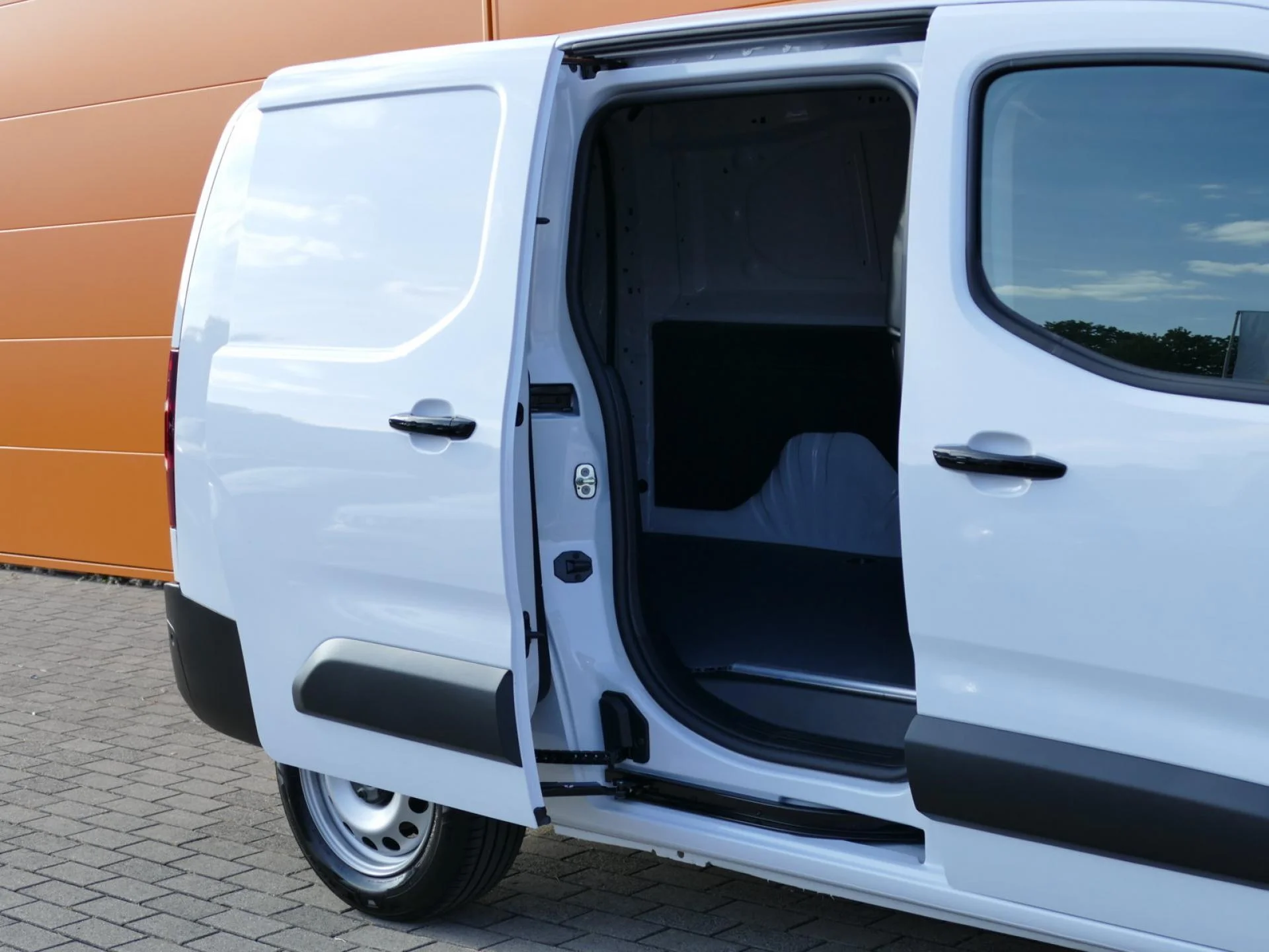 CITROEN BERLINGO - Miniature 8 sur 31 - Cliquer pour voir cette photo