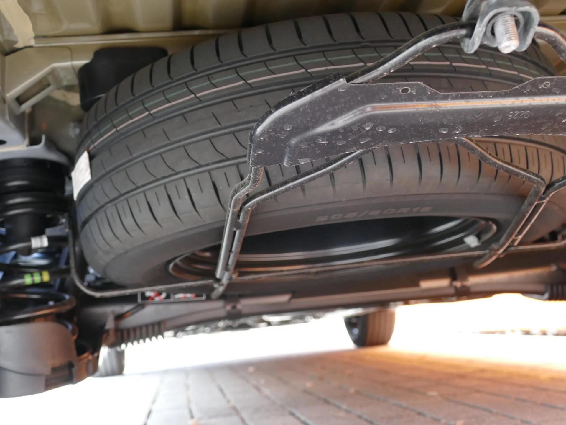 CITROEN BERLINGO - Miniature 29 sur 31 - Cliquer pour voir cette photo