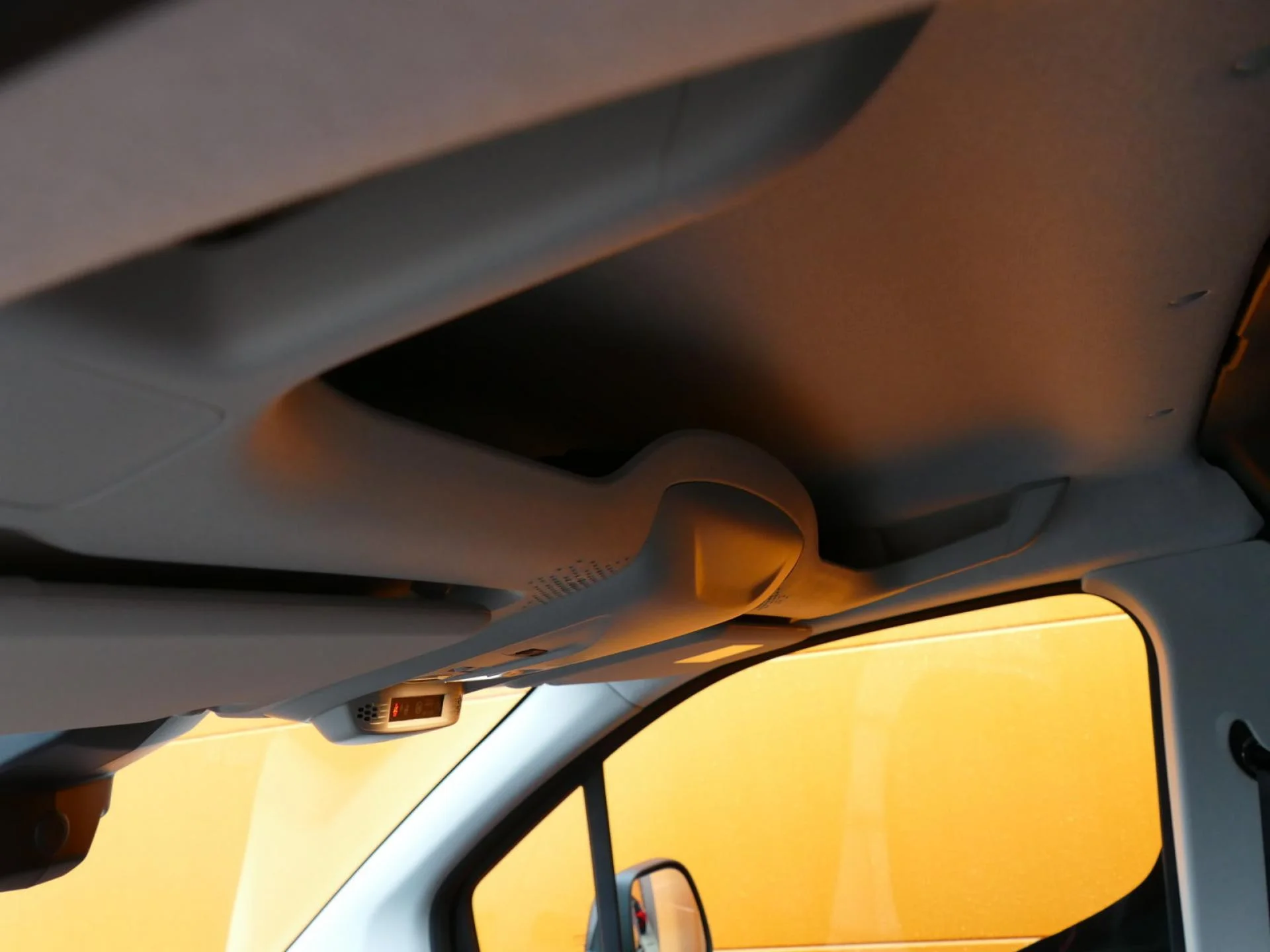 CITROEN BERLINGO - Miniature 21 sur 32 - Cliquer pour voir cette photo