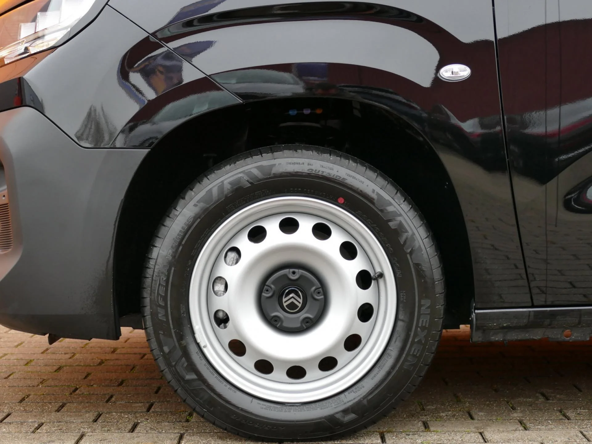 CITROEN BERLINGO - Miniature 31 sur 32 - Cliquer pour voir cette photo