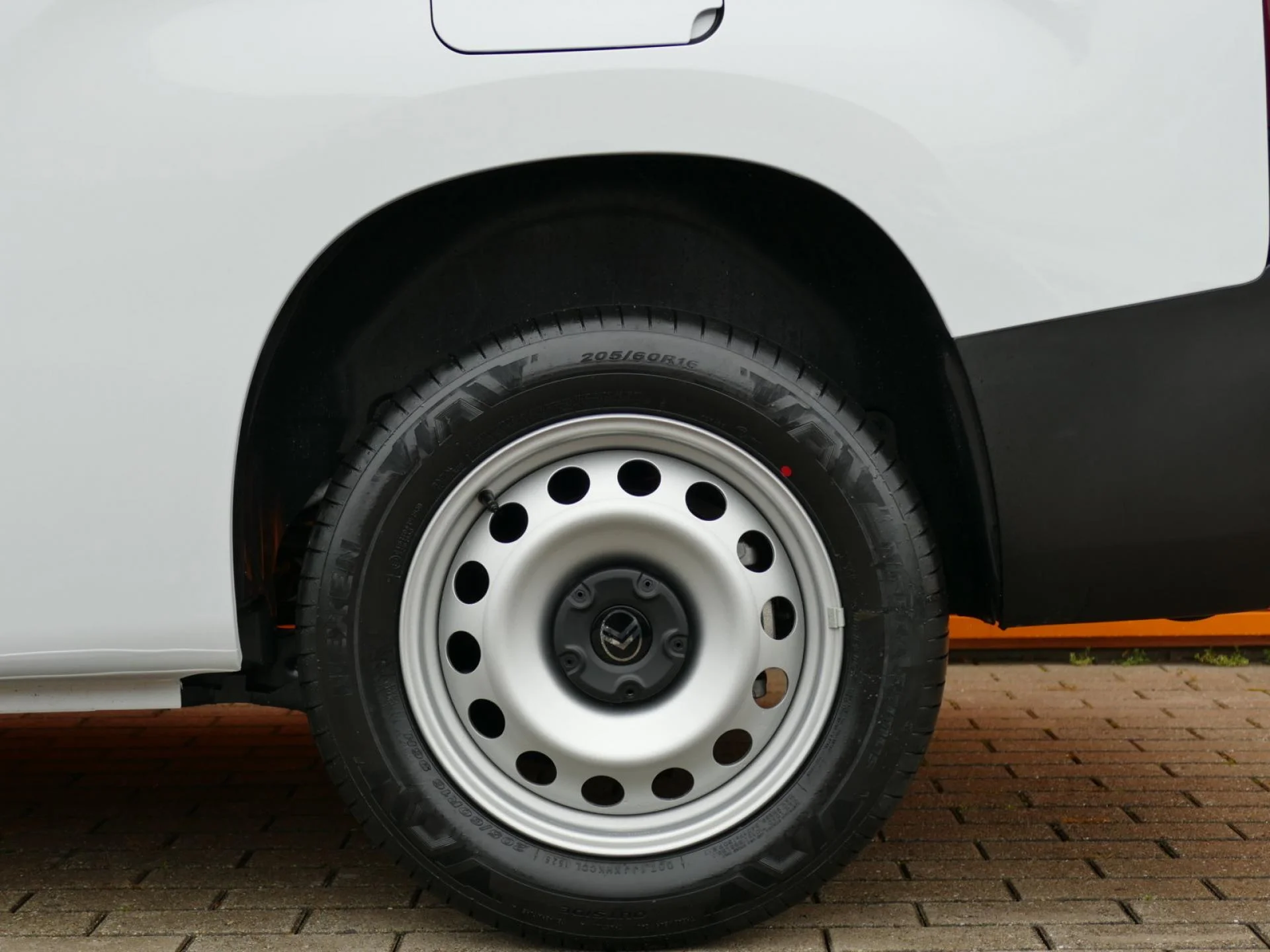 CITROEN BERLINGO - Miniature 32 sur 32 - Cliquer pour voir cette photo