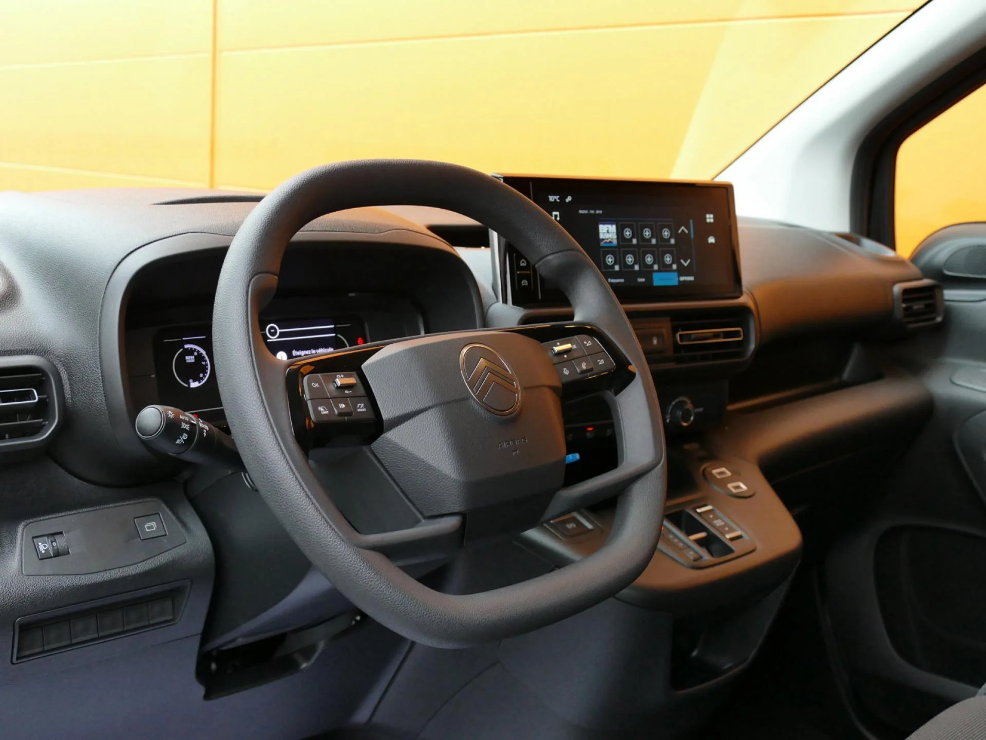 CITROEN BERLINGO - Miniature 16 sur 32 - Cliquer pour voir cette photo