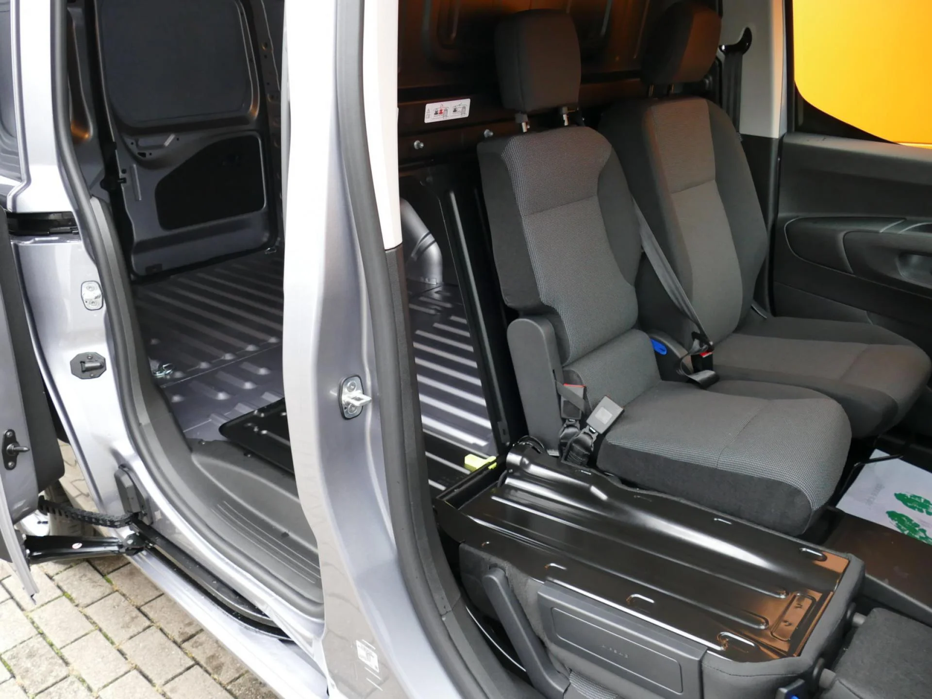 CITROEN BERLINGO - Miniature 27 sur 32 - Cliquer pour voir cette photo