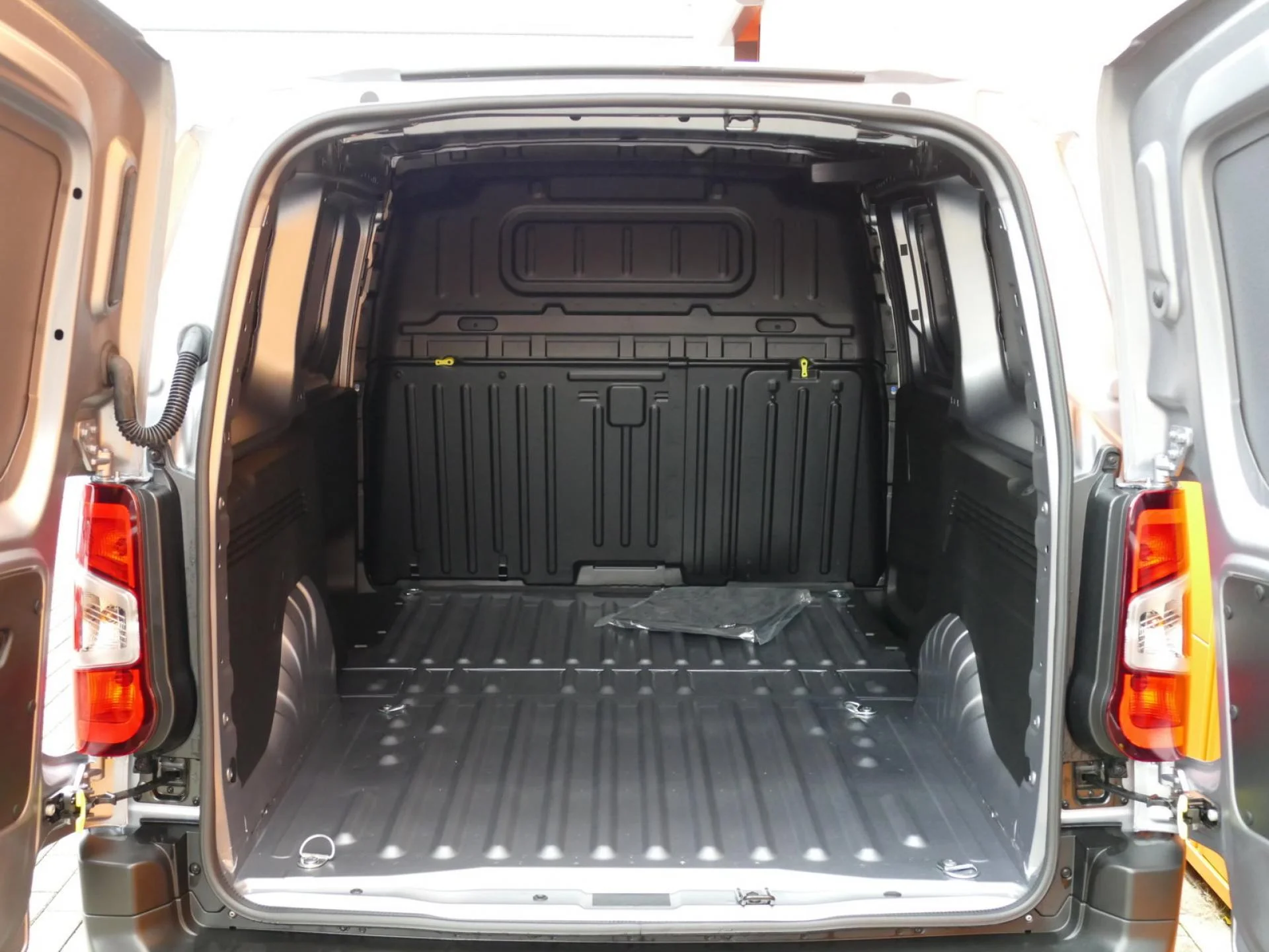 CITROEN BERLINGO - Miniature 6 sur 32 - Cliquer pour voir cette photo