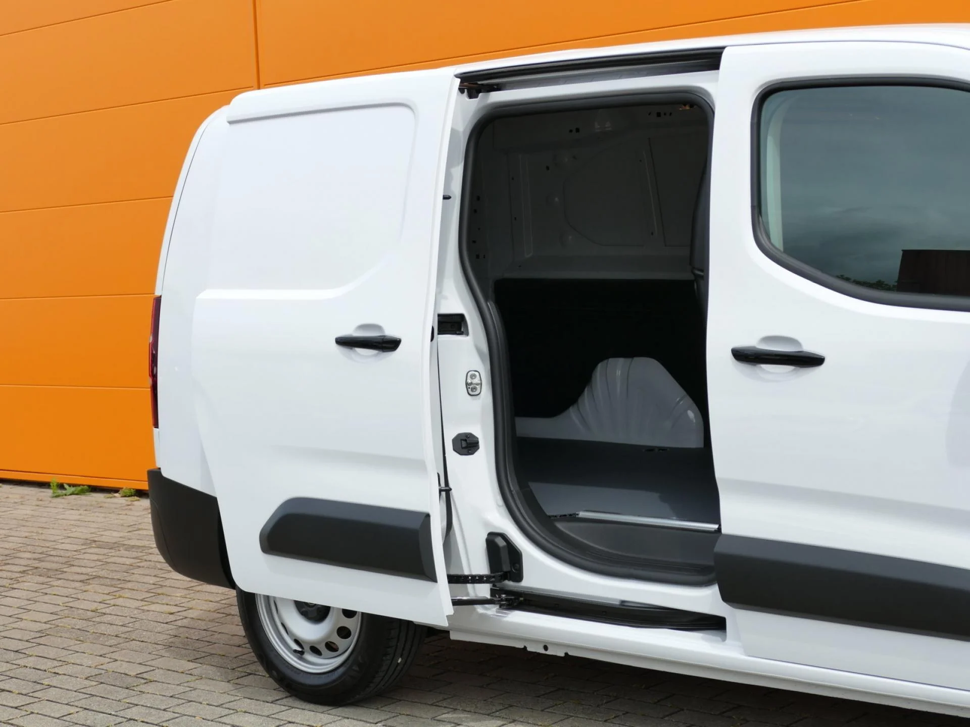 CITROEN BERLINGO - Miniature 6 sur 32 - Cliquer pour voir cette photo