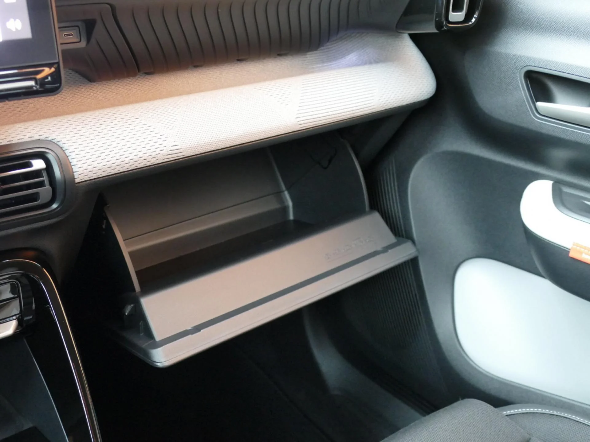CITROEN C3 AIRCROSS - Miniature 24 sur 33 - Cliquer pour voir cette photo