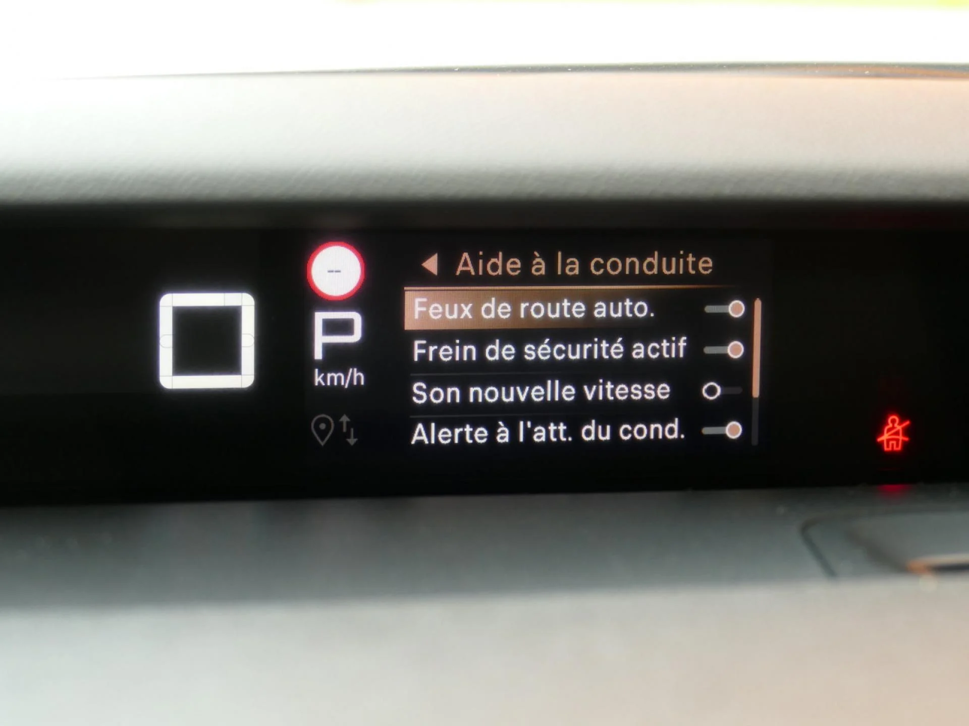 CITROEN C3 AIRCROSS - Miniature 17 sur 34 - Cliquer pour voir cette photo