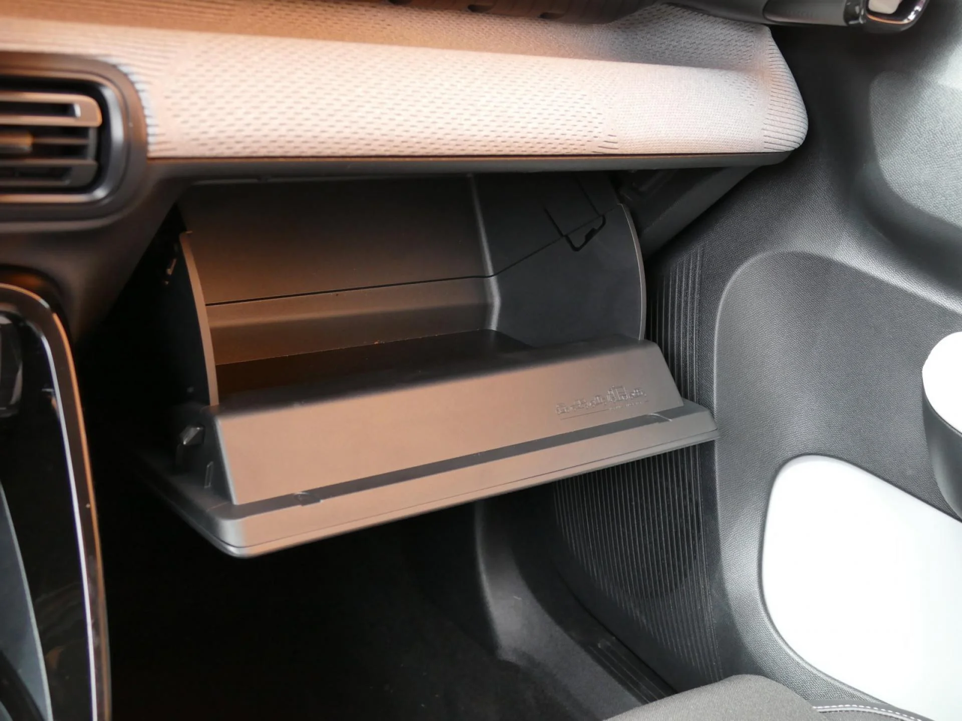 CITROEN C3 - Miniature 22 sur 32 - Cliquer pour voir cette photo