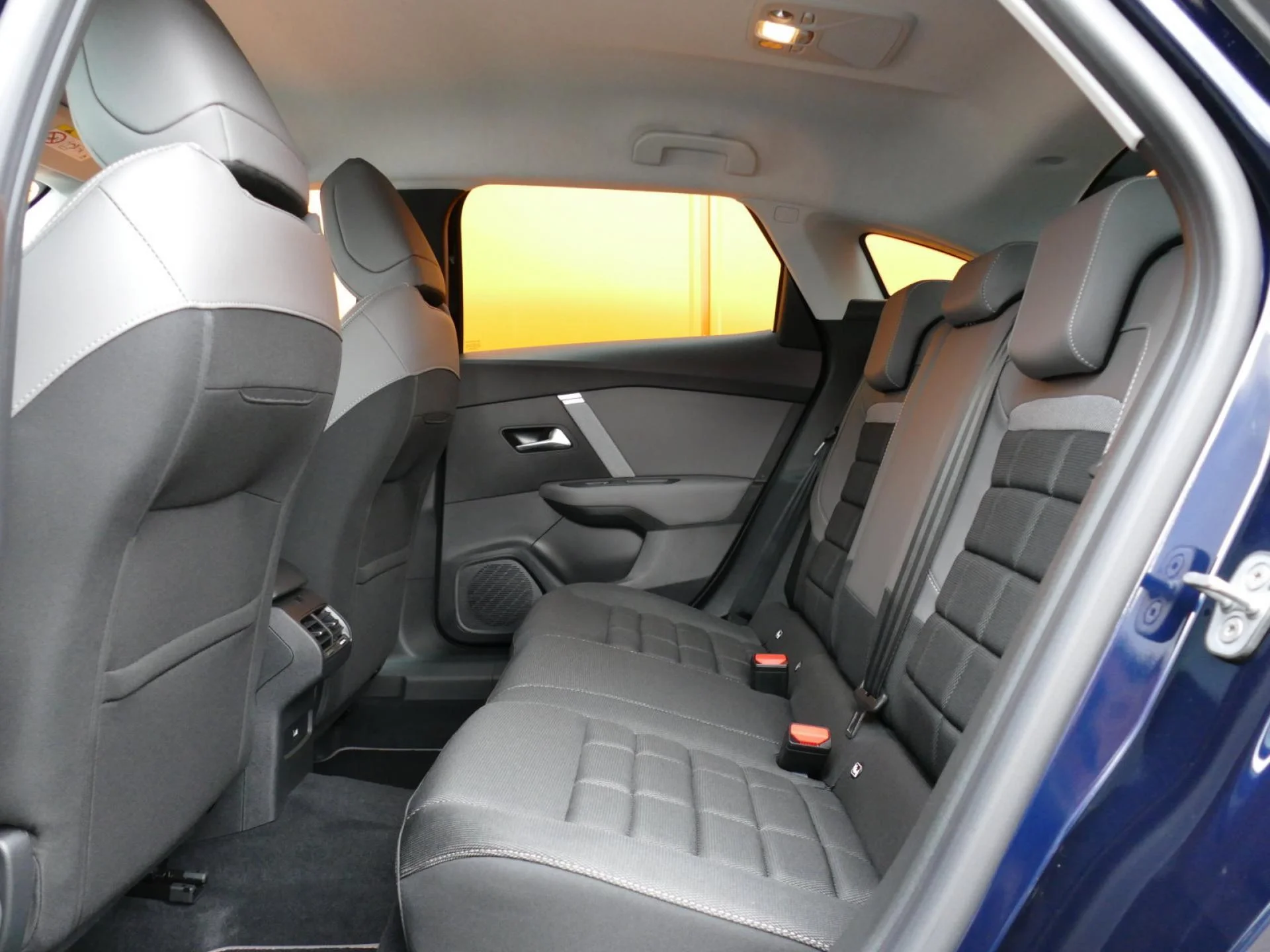 CITROEN C4 - Miniature 7 sur 31 - Cliquer pour voir cette photo