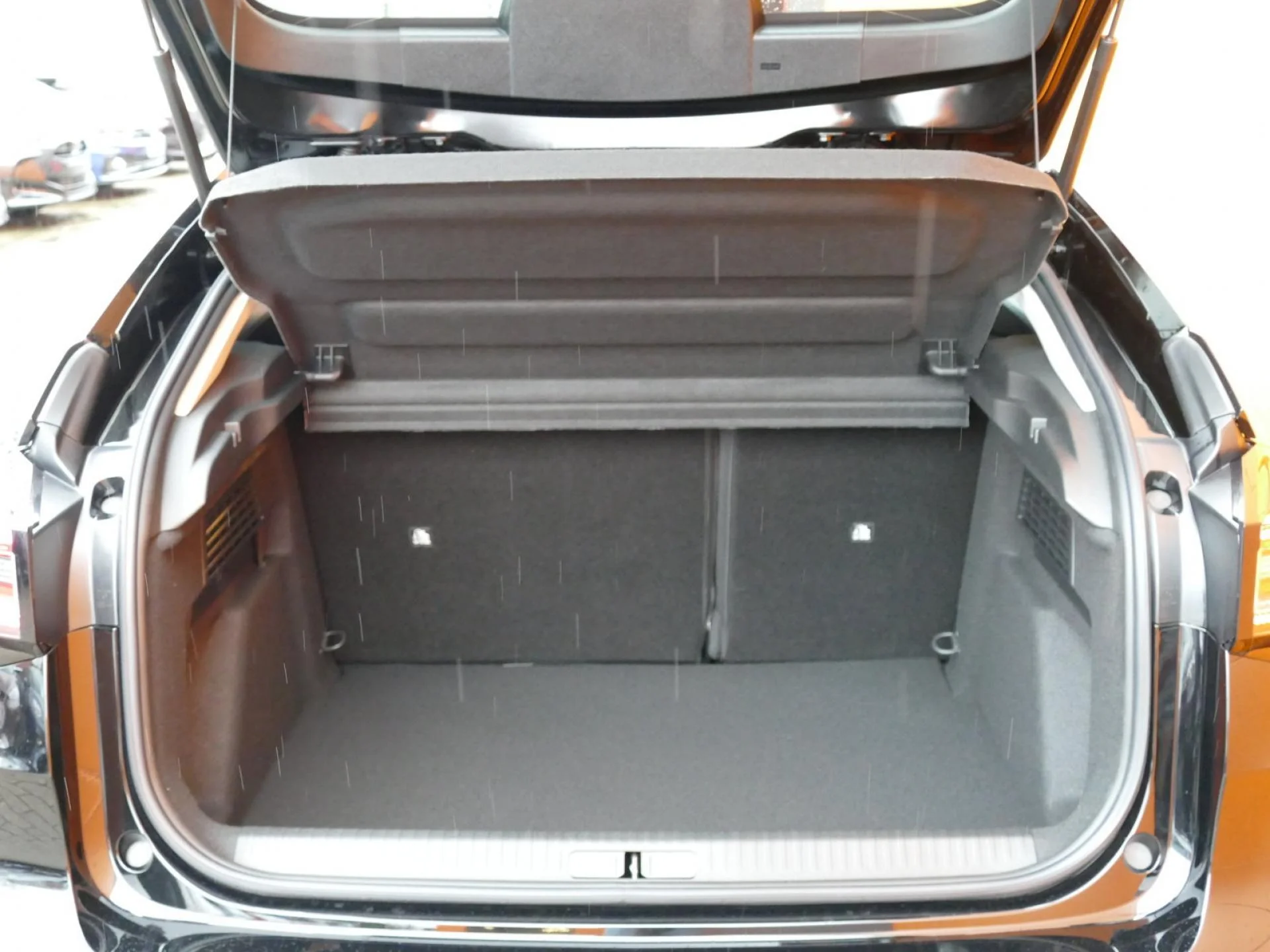 CITROEN C4 - Miniature 8 sur 31 - Cliquer pour voir cette photo