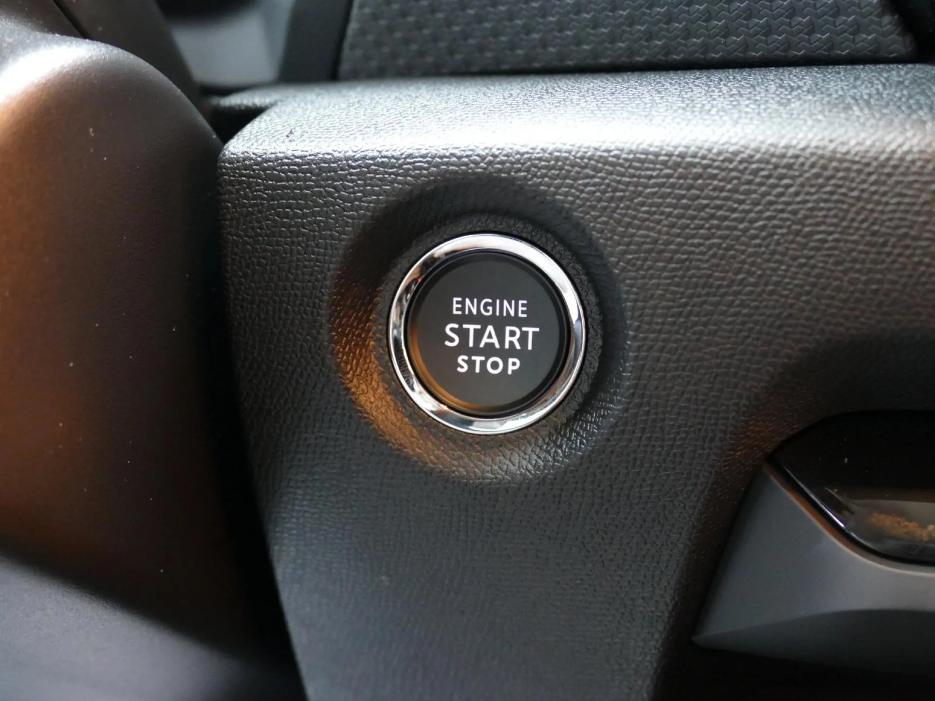 CITROEN C4 - Miniature 19 sur 24 - Cliquer pour voir cette photo