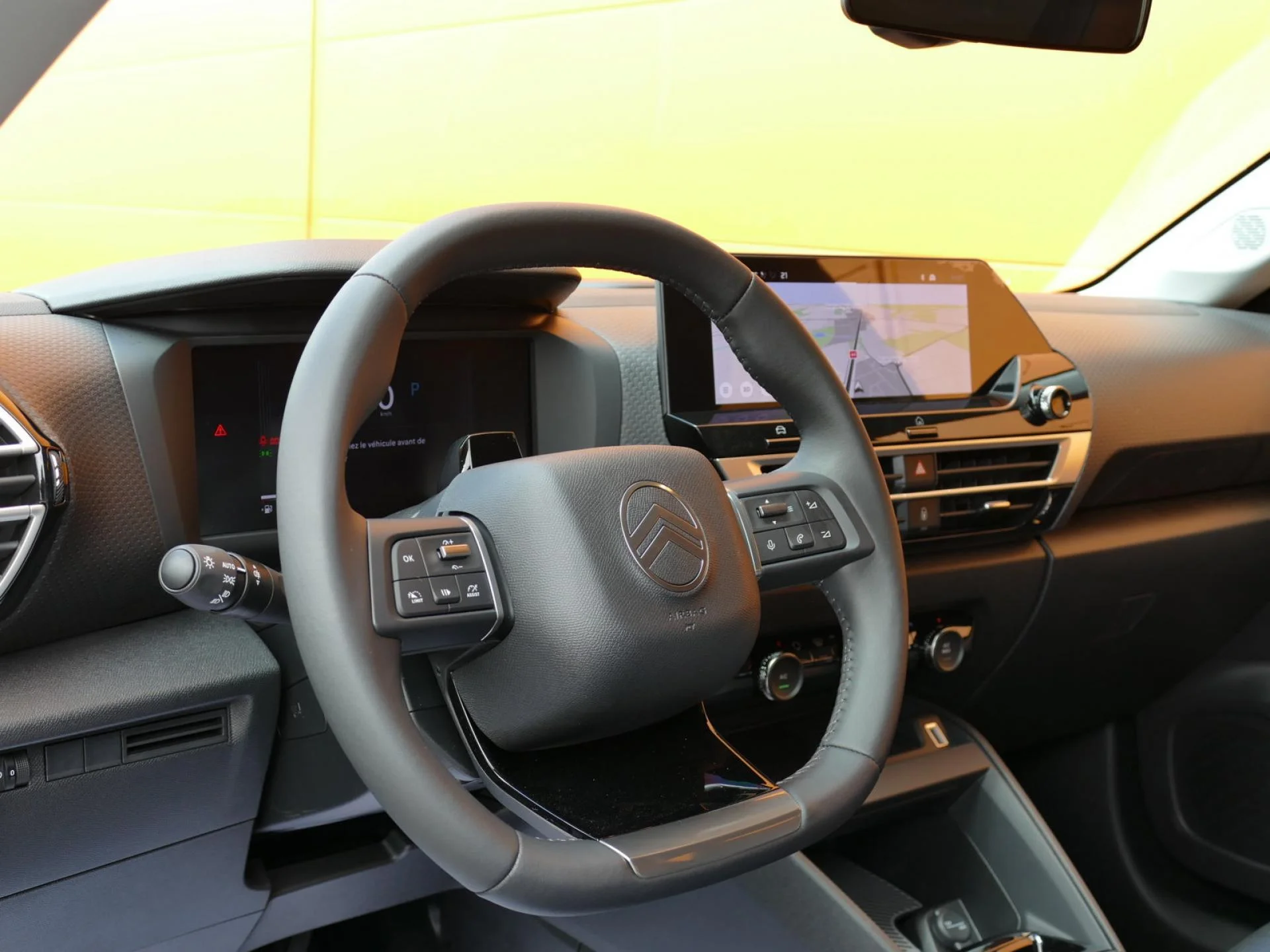 CITROEN C4 - Miniature 15 sur 32 - Cliquer pour voir cette photo