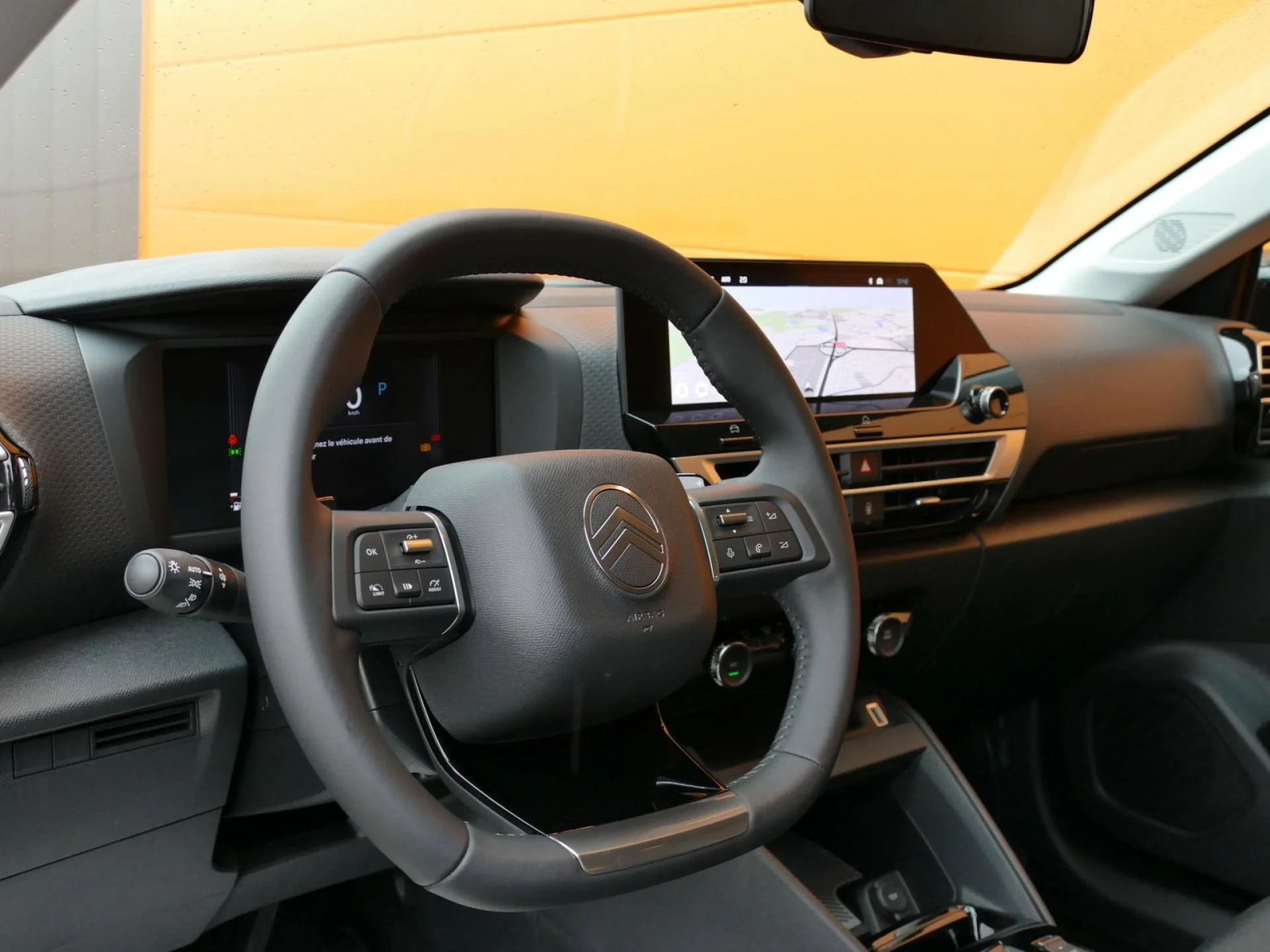 CITROEN C4 - Miniature 16 sur 32 - Cliquer pour voir cette photo