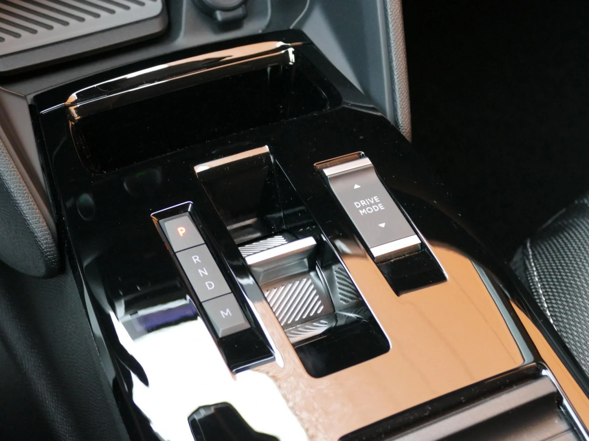 CITROEN C4 - Miniature 19 sur 32 - Cliquer pour voir cette photo