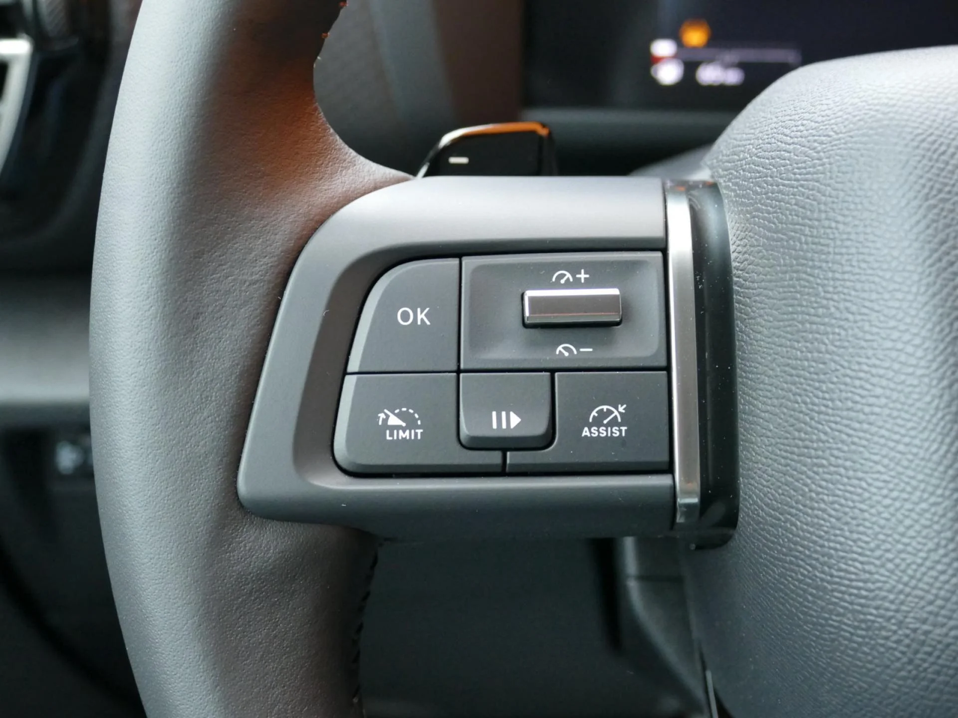 CITROEN C4 - Miniature 18 sur 32 - Cliquer pour voir cette photo
