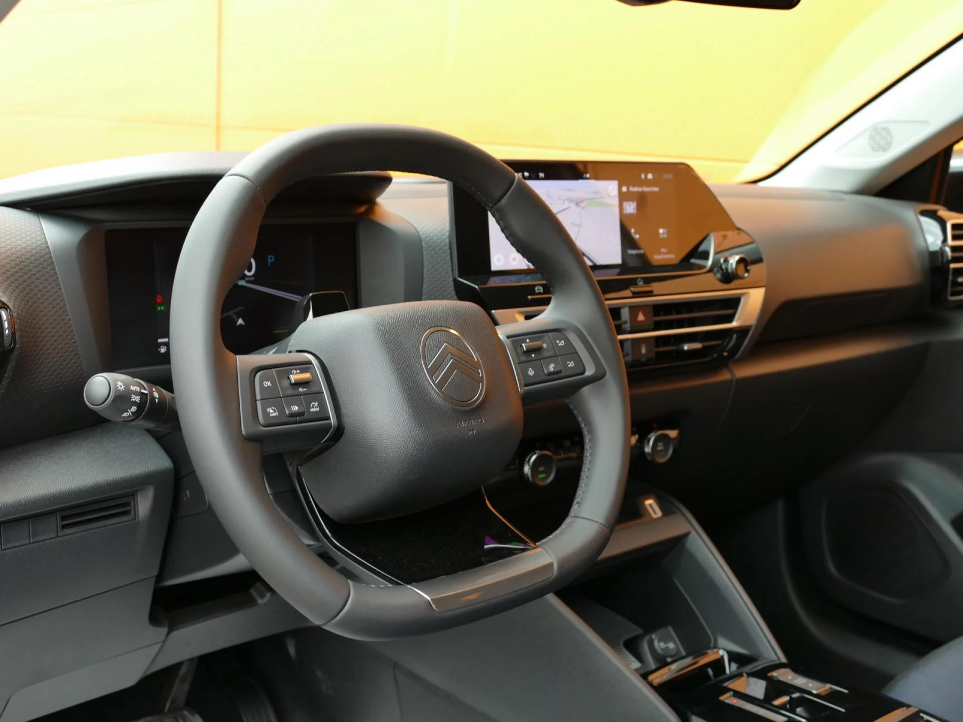 CITROEN C4 - Miniature 15 sur 32 - Cliquer pour voir cette photo