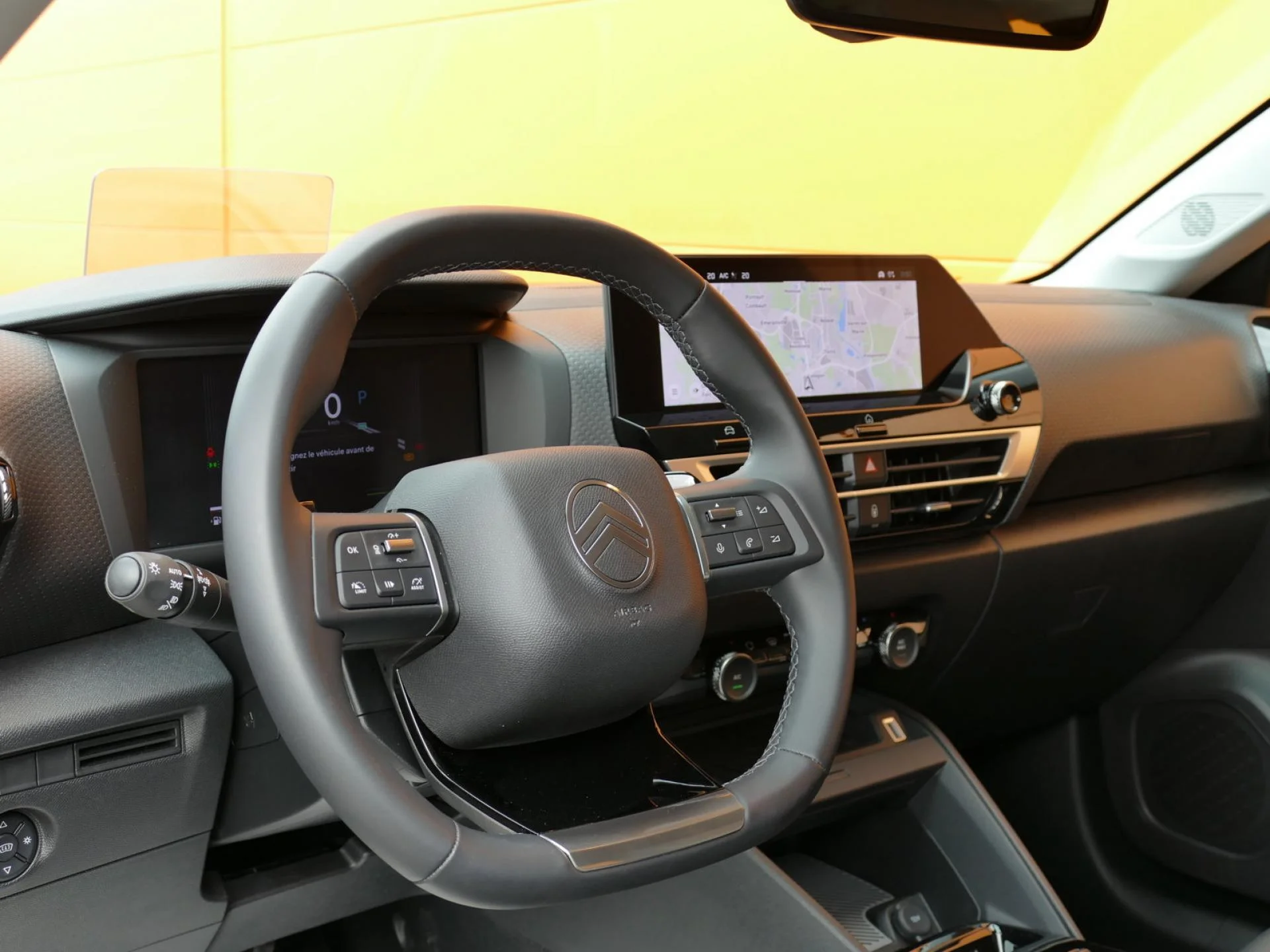 CITROEN C4 - Miniature 15 sur 32 - Cliquer pour voir cette photo